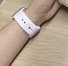 Apple/苹果 Watch S11 智能手表GPS款42毫米玫瑰金色铝金属表壳淡桃粉色运动型表带S/M MEUN4CH/B 实拍图