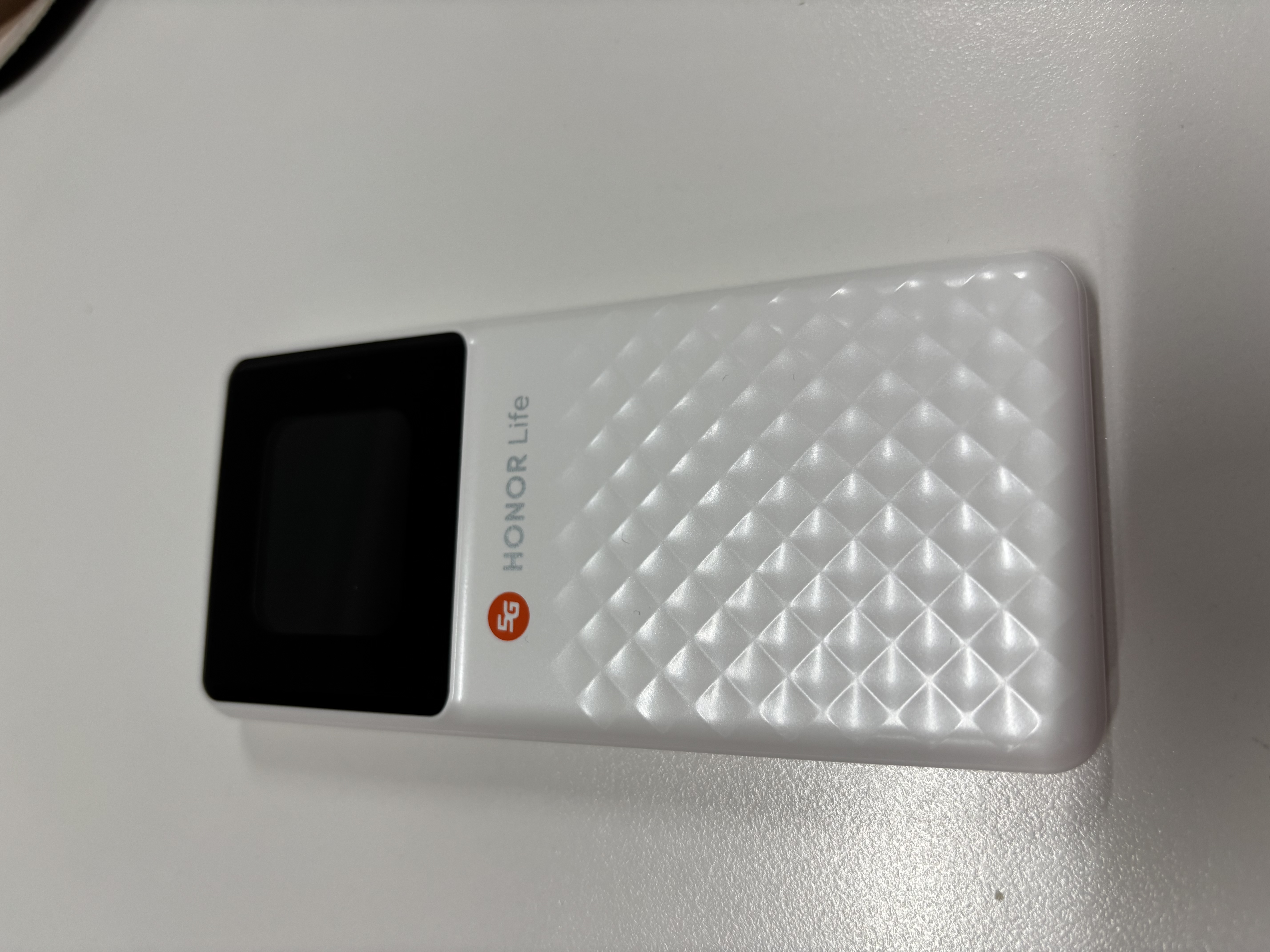 荣耀（HONOR）Life 5G RedCap随身wifi6免插卡轻量化5G移动无线wifi便携路由器热点车载通用流量2026款荣耀亲选 5G轻量化-双网版【5000毫安顶配】 送100G体验流量+稳 实拍图