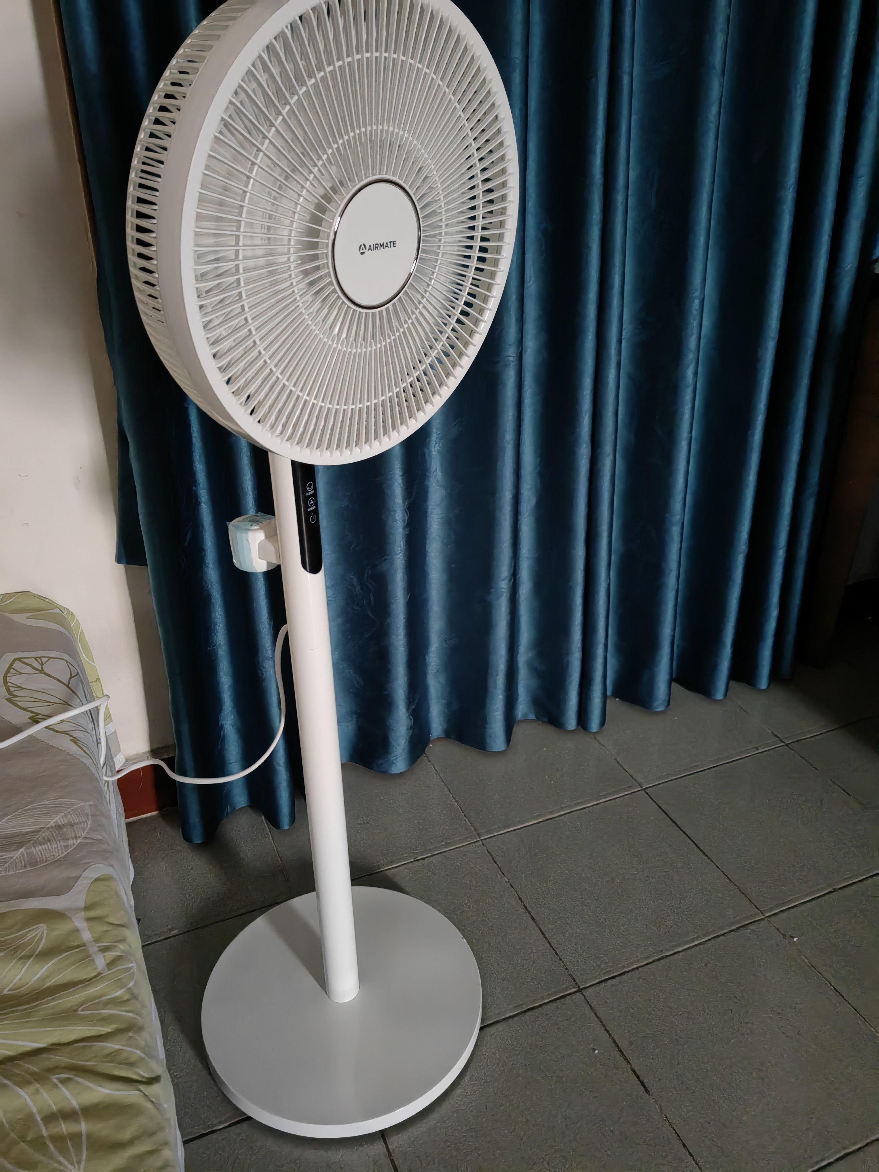 艾美特（AIRMATE）【轻语系列】电风扇安静卧室一级能效落地扇轻音家用直流变频大风力台立式节能遥控全屋驱蚊循环扇 实拍图