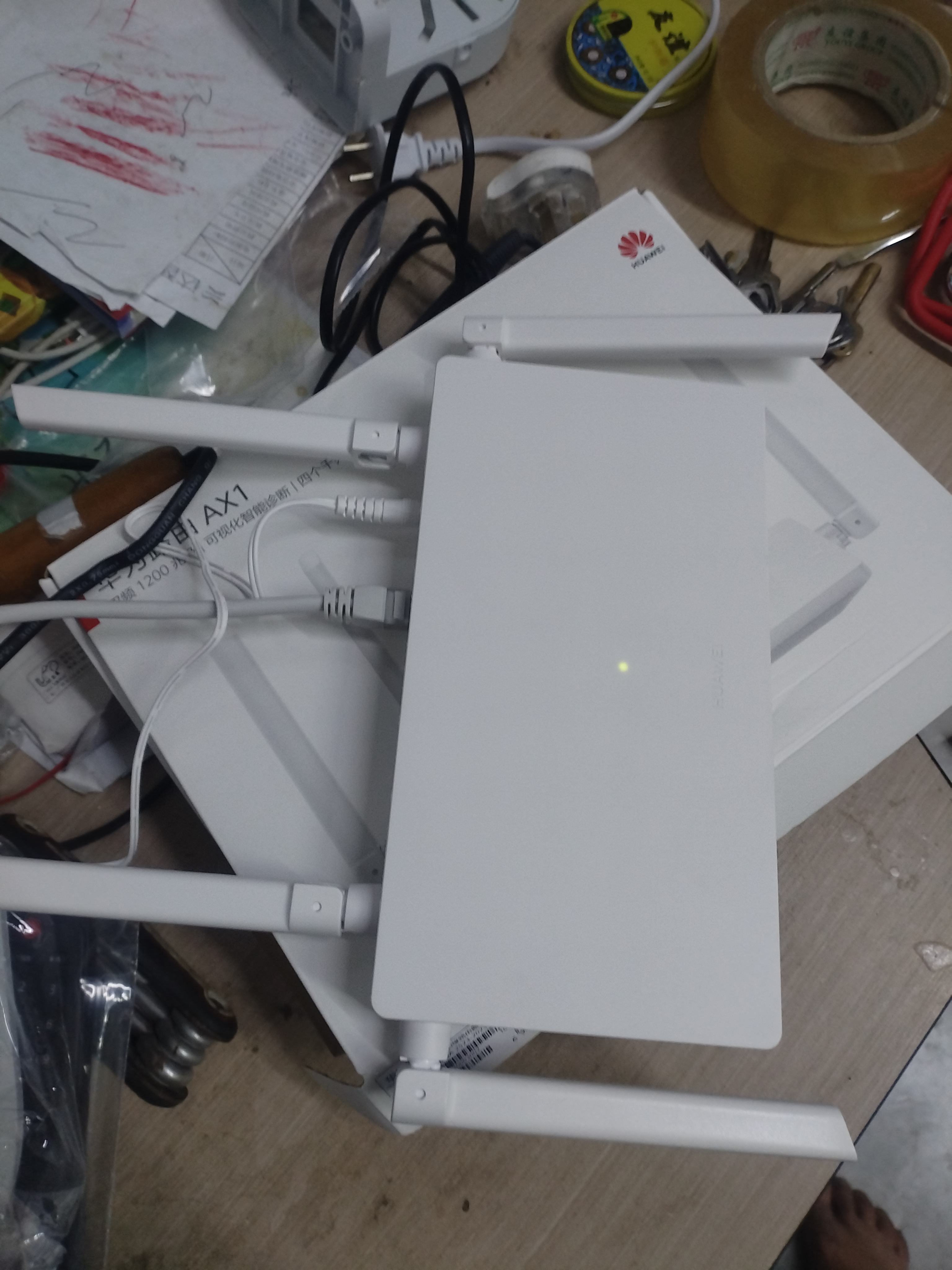 华为路由器全千兆家用WiFi6+无线5G穿墙王信号放大器增强器7游戏宽带路由宿舍电竞路由器漏油器 千兆版【无线传输1200M+6类千兆网线】 5G双频+手游加速+全千兆网口+30天免费试用 实拍图