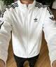 adidas复古风休闲梭织立领夹克外套男女秋季阿迪达斯官方三叶草   亮白   XL 实拍图