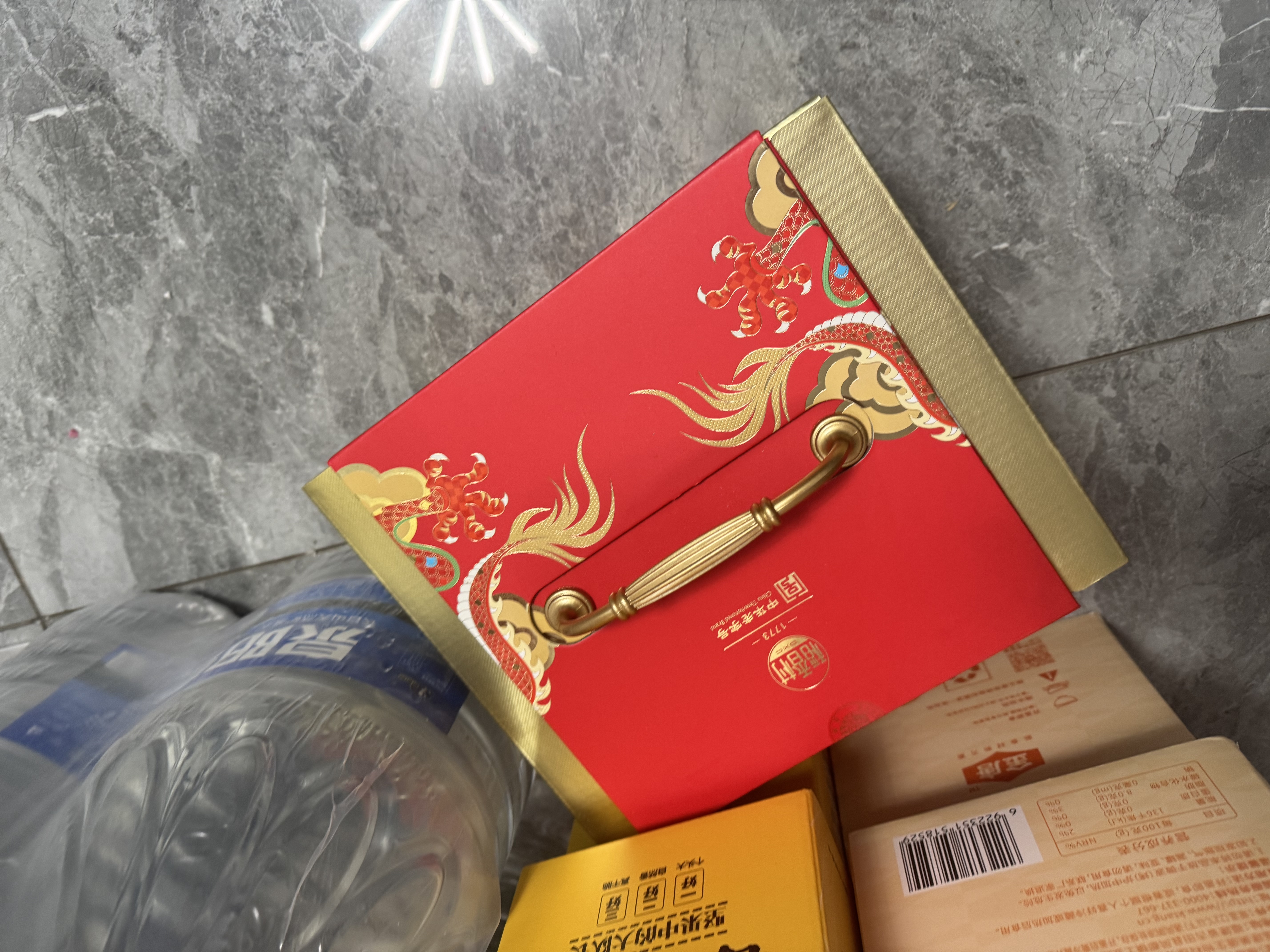 稻香村月饼礼盒 中秋大礼包 蛋黄莲蓉上品迎月800g 实拍图