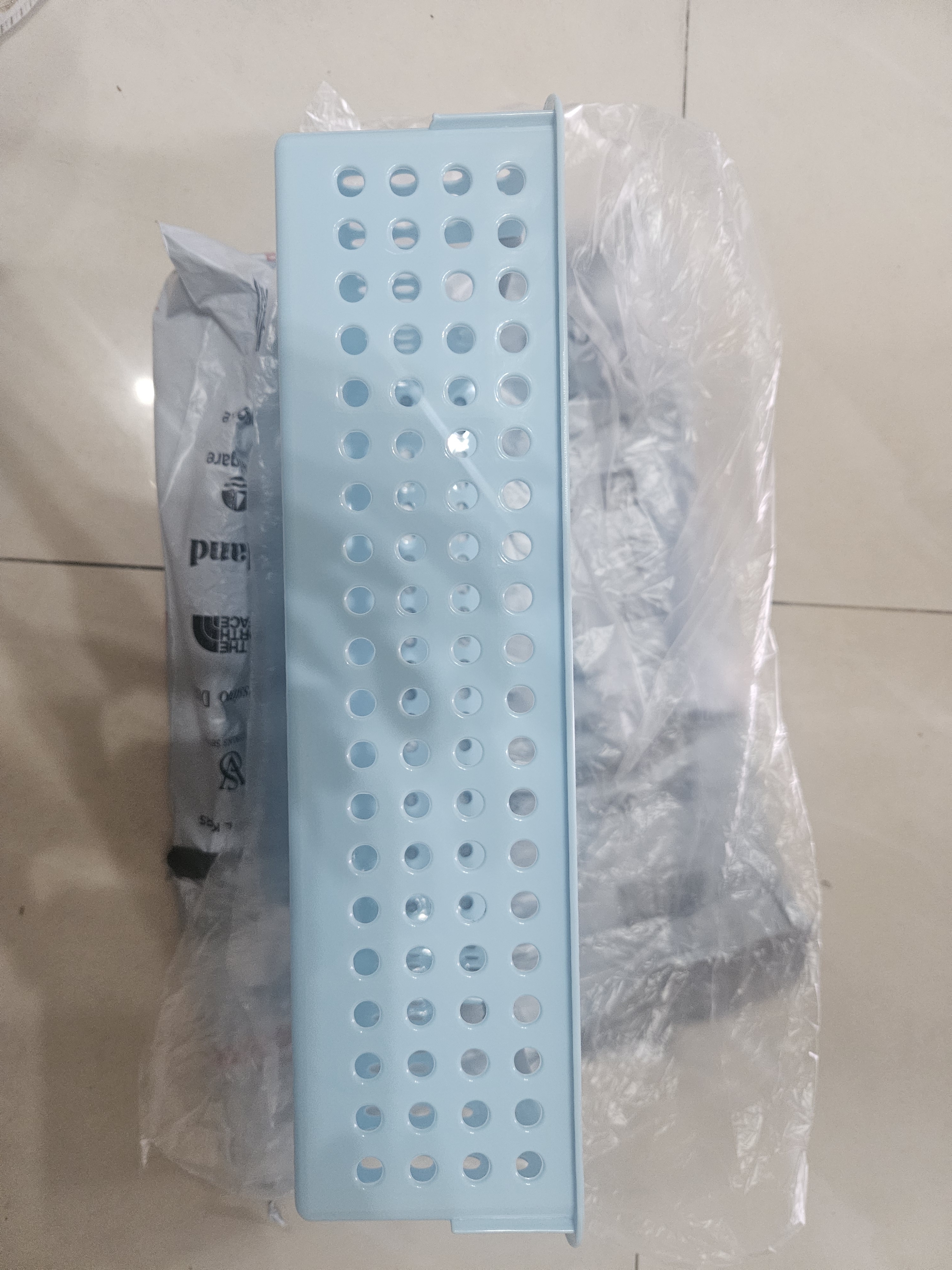 优必利 文件框文件篮财务单据资料收纳篮文件筐 镂空塑料资料框收纳筐小学生可放a4纸 1个 8902蓝色 实拍图