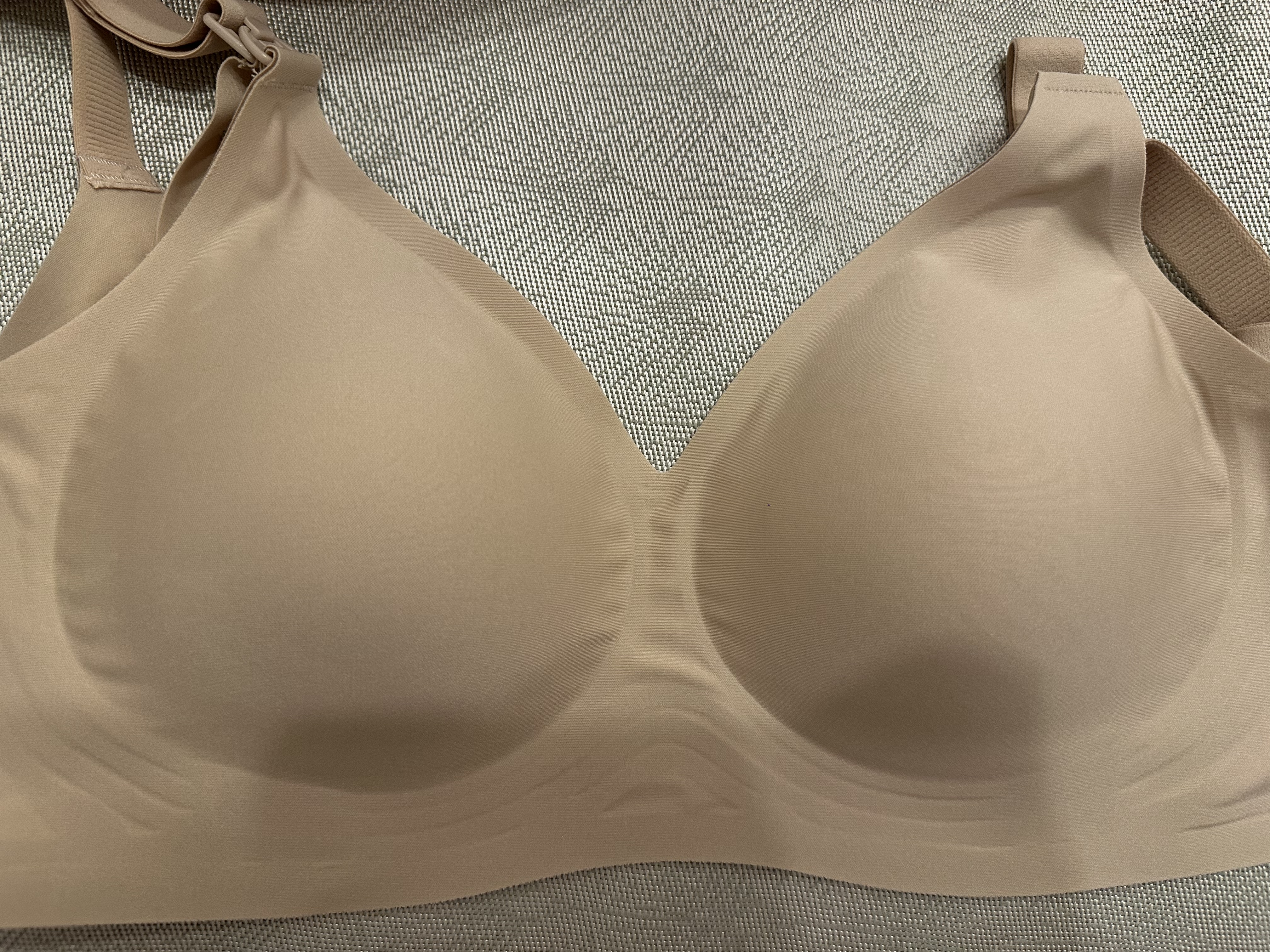 十月结晶哺乳文胸内衣上托聚拢无痕有型产妇喂奶文胸前开扣 青白肤M 实拍图