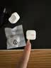 大疆 DJI Mic Mini 发射器（云感白）无线降噪纽扣式领夹麦克风户外采访直播vlog收音麦 实拍图