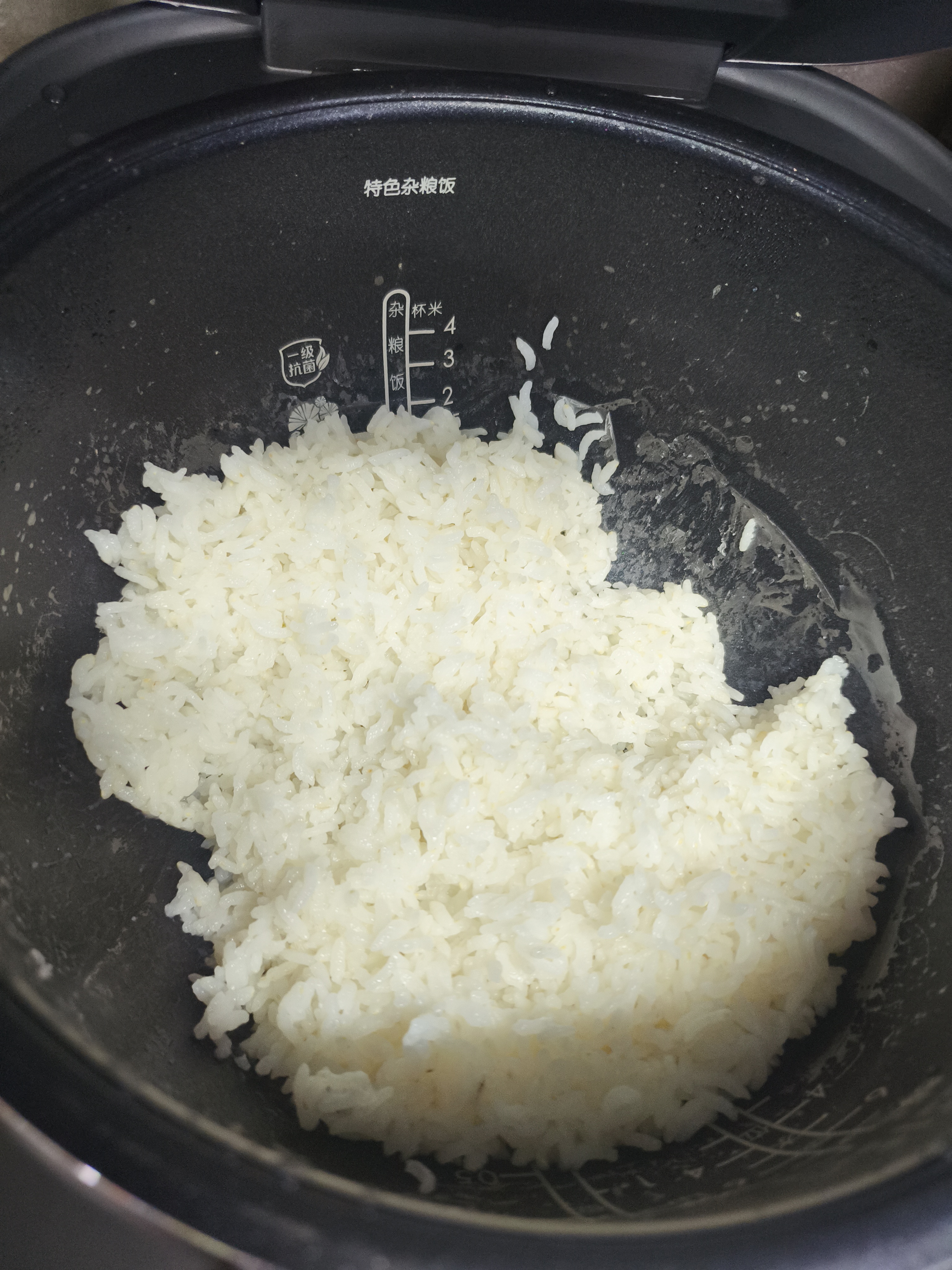 美的（Midea）电饭煲家用4L智能预约灶火立体IH加热备长炭抗菌精钢鼎釜多功能米饭锅电饭锅CFB4079H品牌官方 实拍图