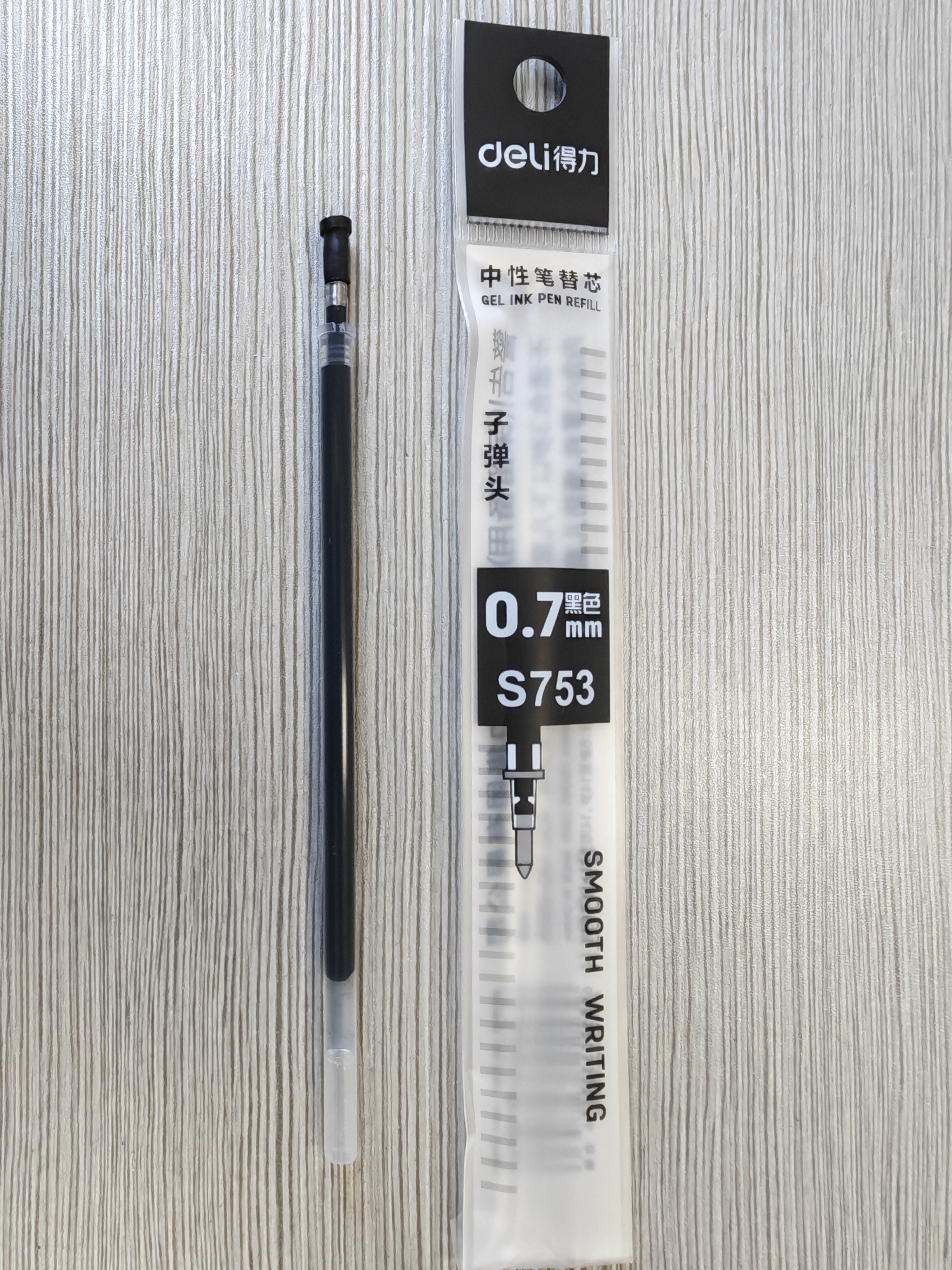 得力（deli）开学必备用品0.7mm拔帽黑色子弹头中性笔笔芯 水笔签字笔替芯 黑色20支/盒 S753高考考试 实拍图