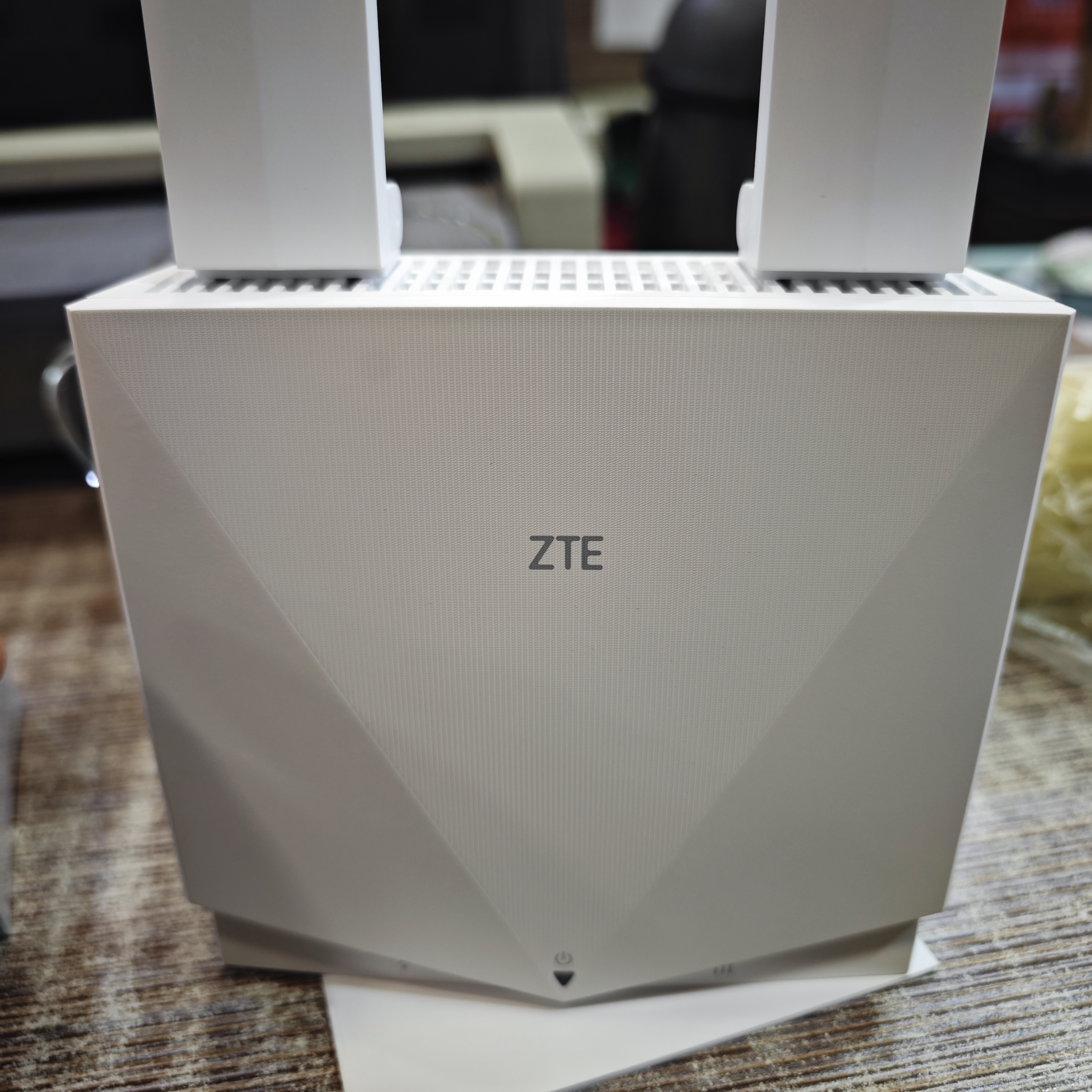 中兴（ZTE）随身wifi6无线路由器4G移动免插卡cpe车载便携式家用上网卡支持5G/4G设备全国通用流量2026款K12 实拍图
