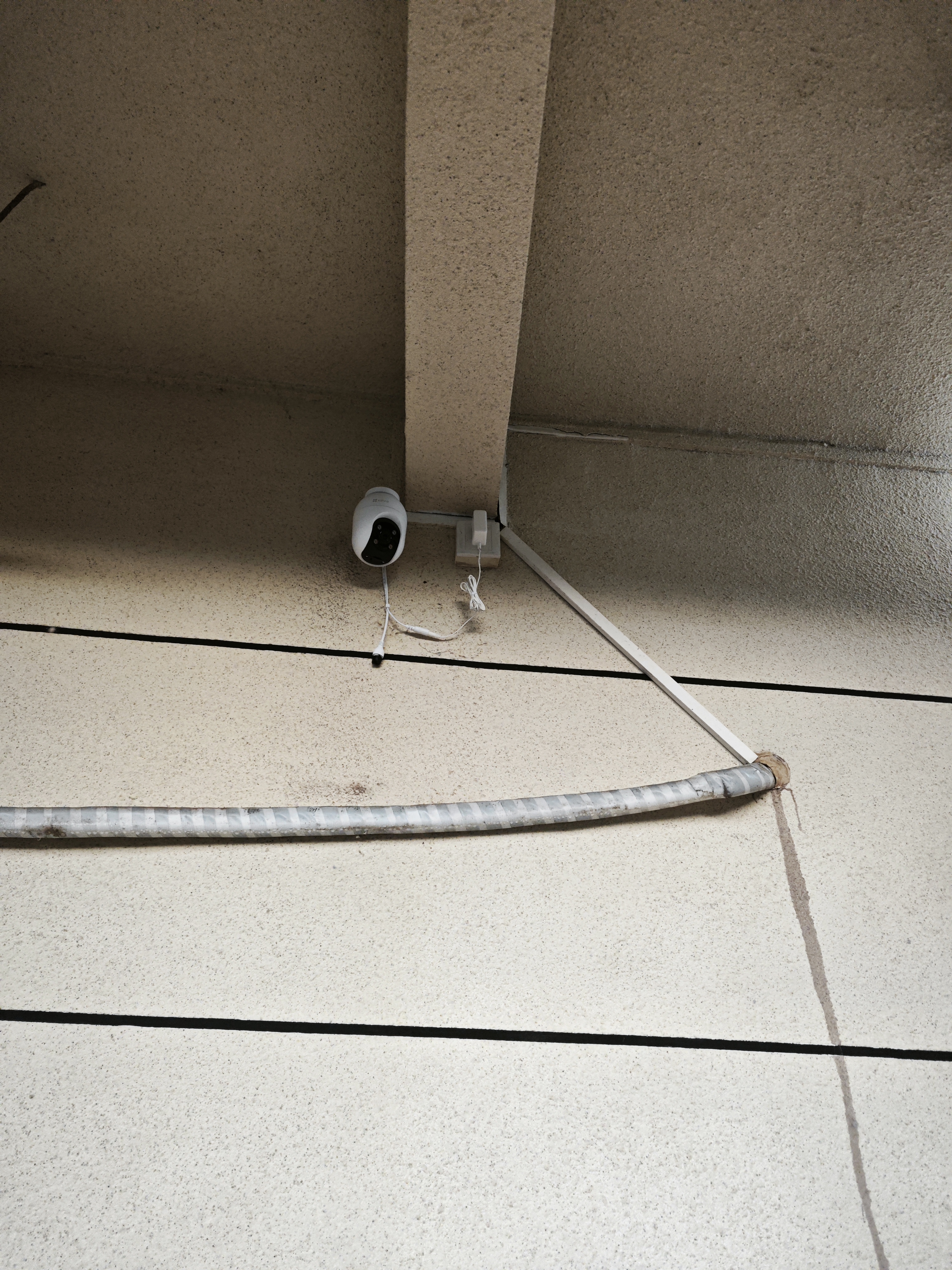 萤石 C8C 500万摄像头 无线WiFi 室外双云台360° 防水防尘监控 手机远程 人形检测 全彩夜视 实拍图