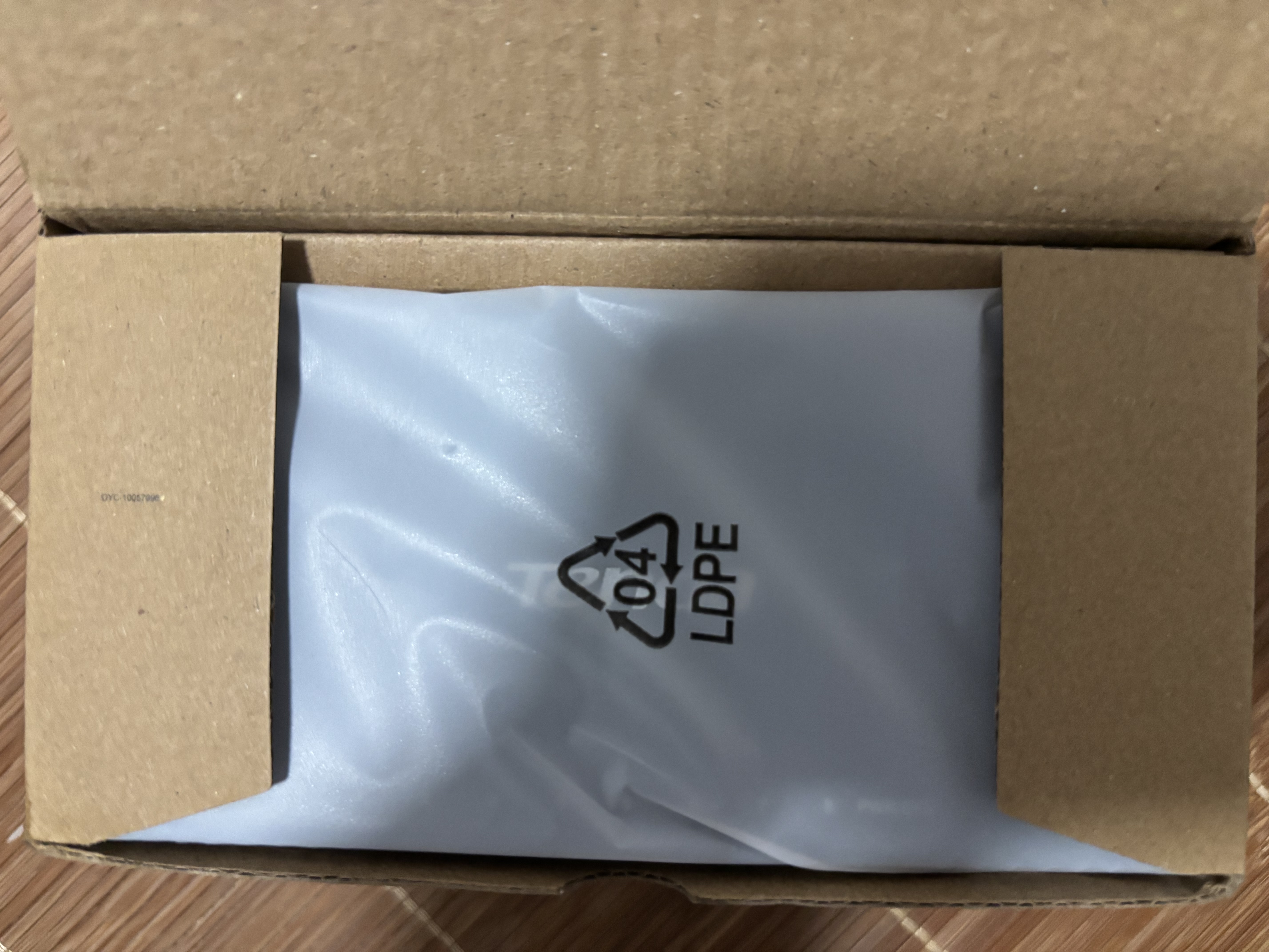 Tenda腾达8口千兆管理型交换机 企业级Web+云网管 Vlan网线分线器 监控网络分流器 防雷钢壳 TEG2208D 实拍图