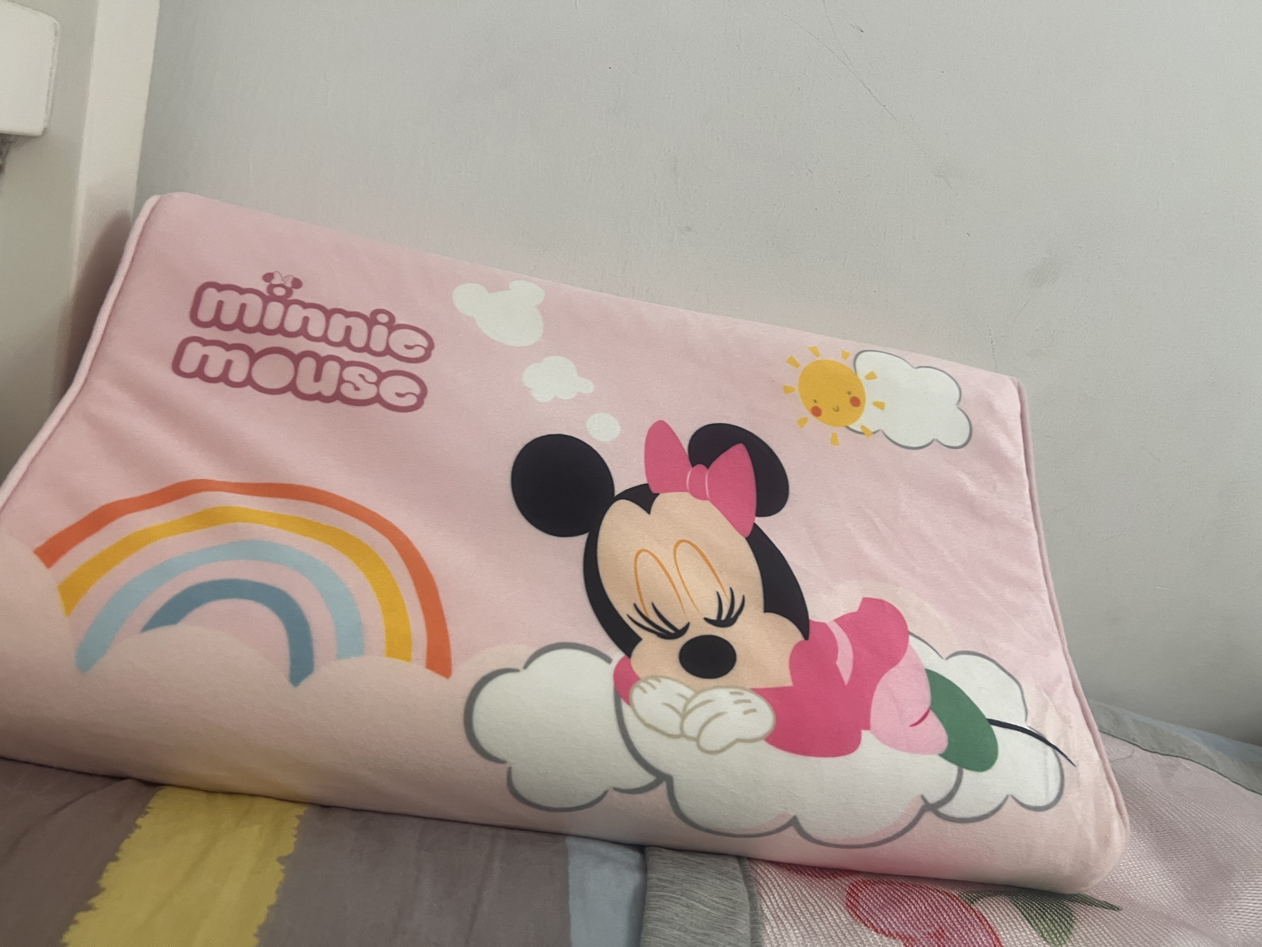 迪士尼（Disney）儿童枕头 泰国乳胶 婴儿枕幼儿园学生乳胶枕3-6岁米妮45*27*6cm 实拍图