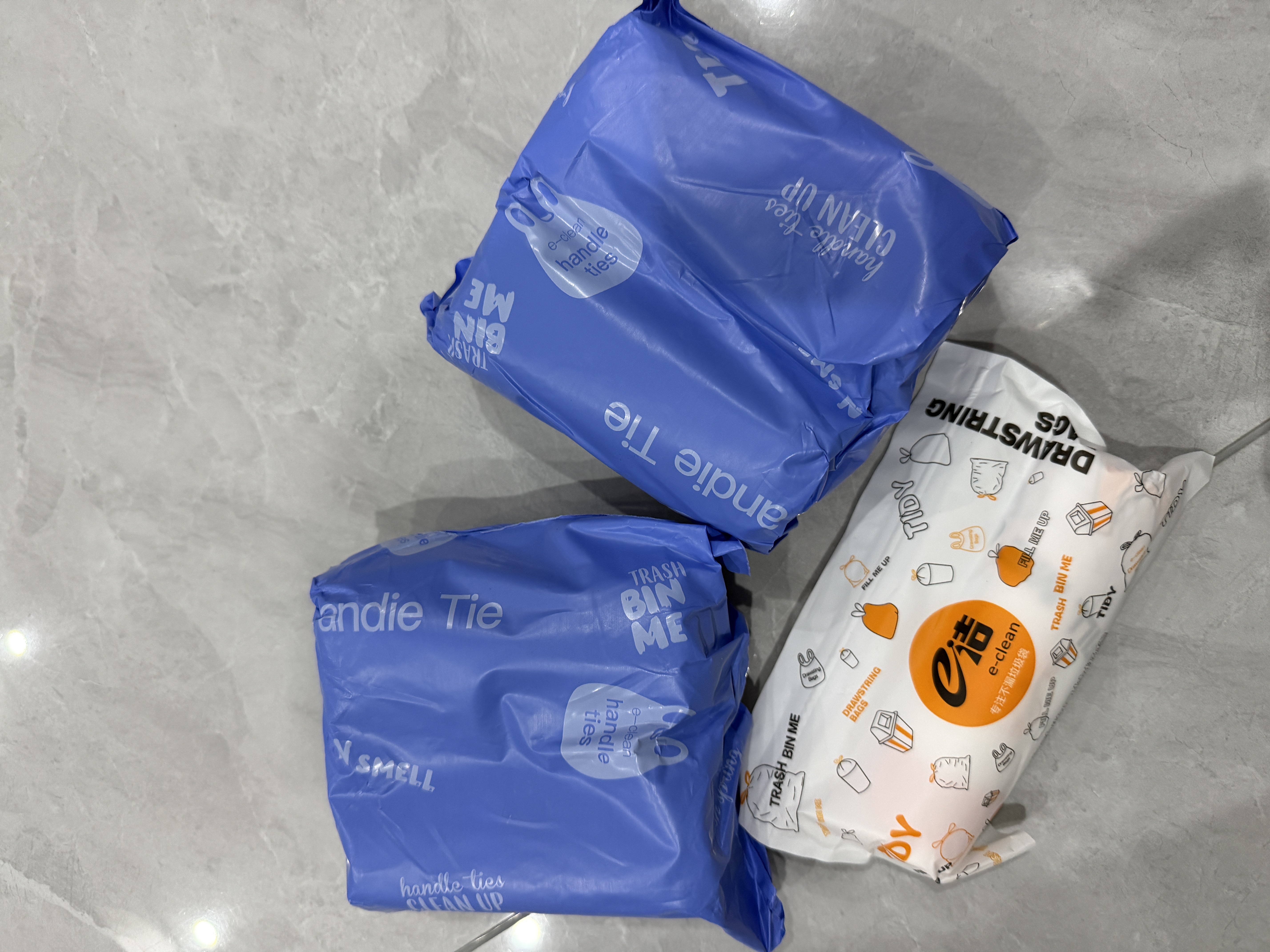 e洁绑提式垃圾袋手提式可绑可提家用厨房酒店用塑料袋 216只10L 国标易撕背心45x59cm送旅行装8只 实拍图
