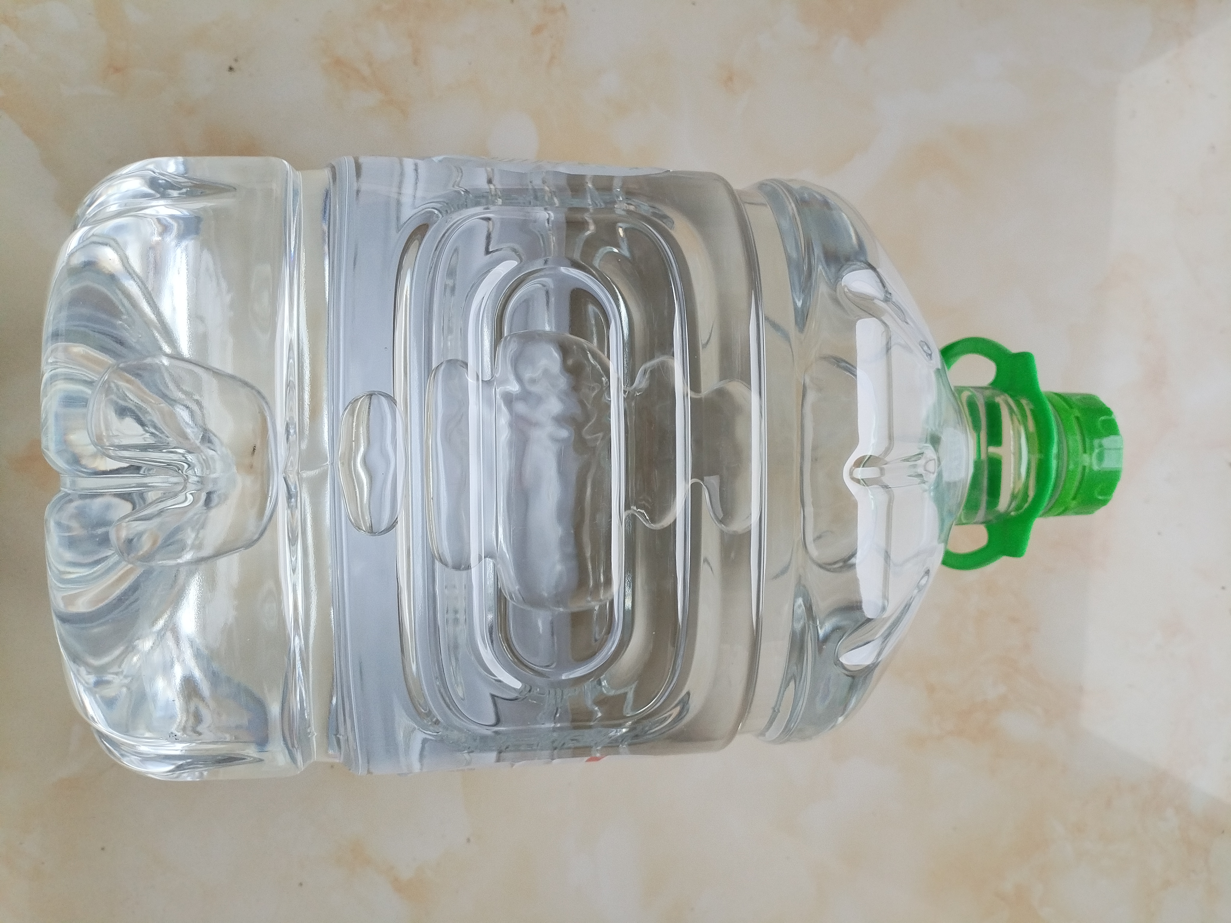 屈臣氏蒸馏水纯净水8L*2桶整箱大桶装水饮用水家庭装泡茶煲汤 实拍图