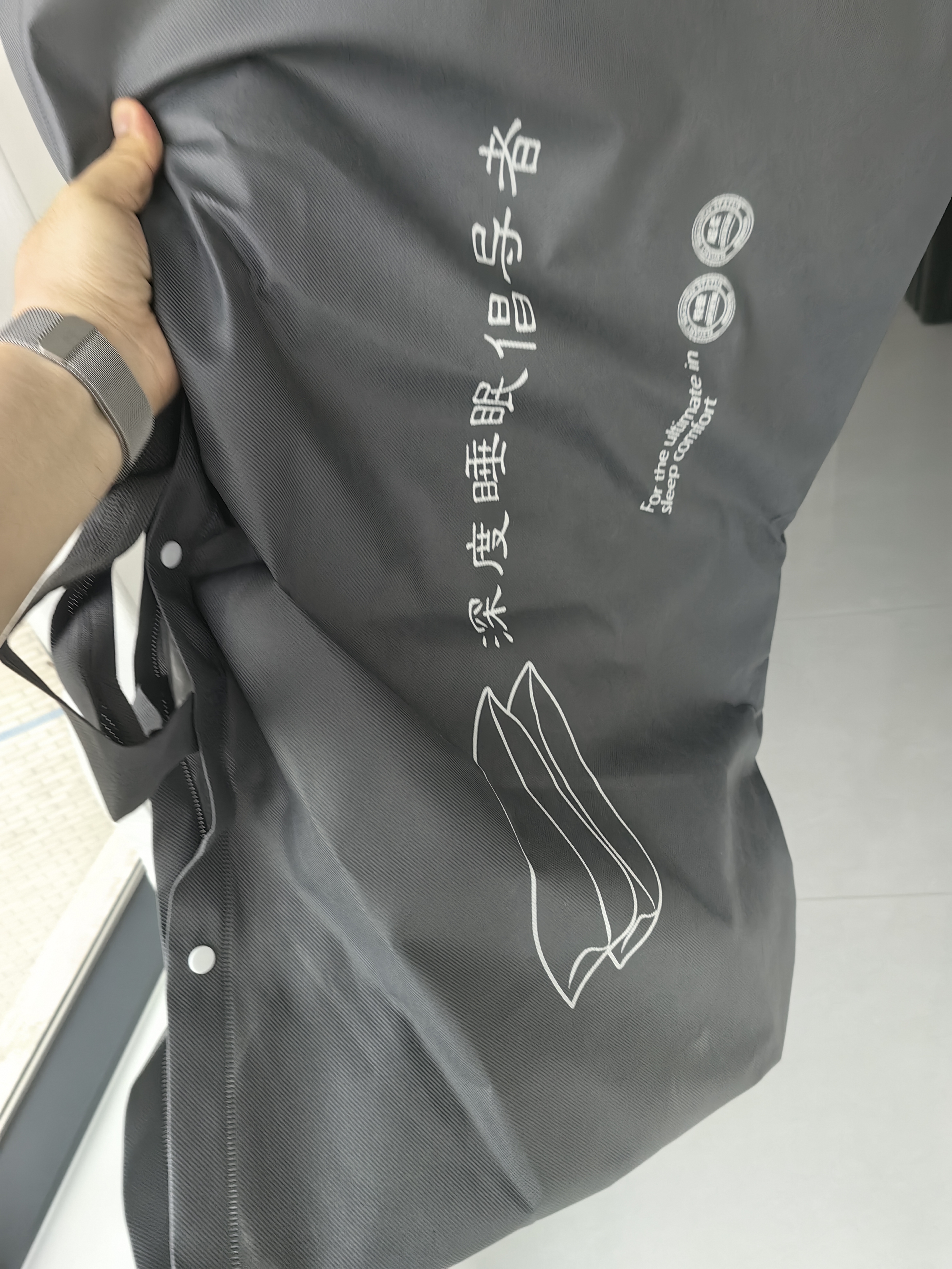 飒望德国枕头护颈椎助睡眠成人一对男士专用单只五星级酒店护颈枕芯 经典白【中枕48*74cm】高20-22cm A类 一对 希尔顿同款羽丝绒枕 颈椎病专用枕头 实拍图