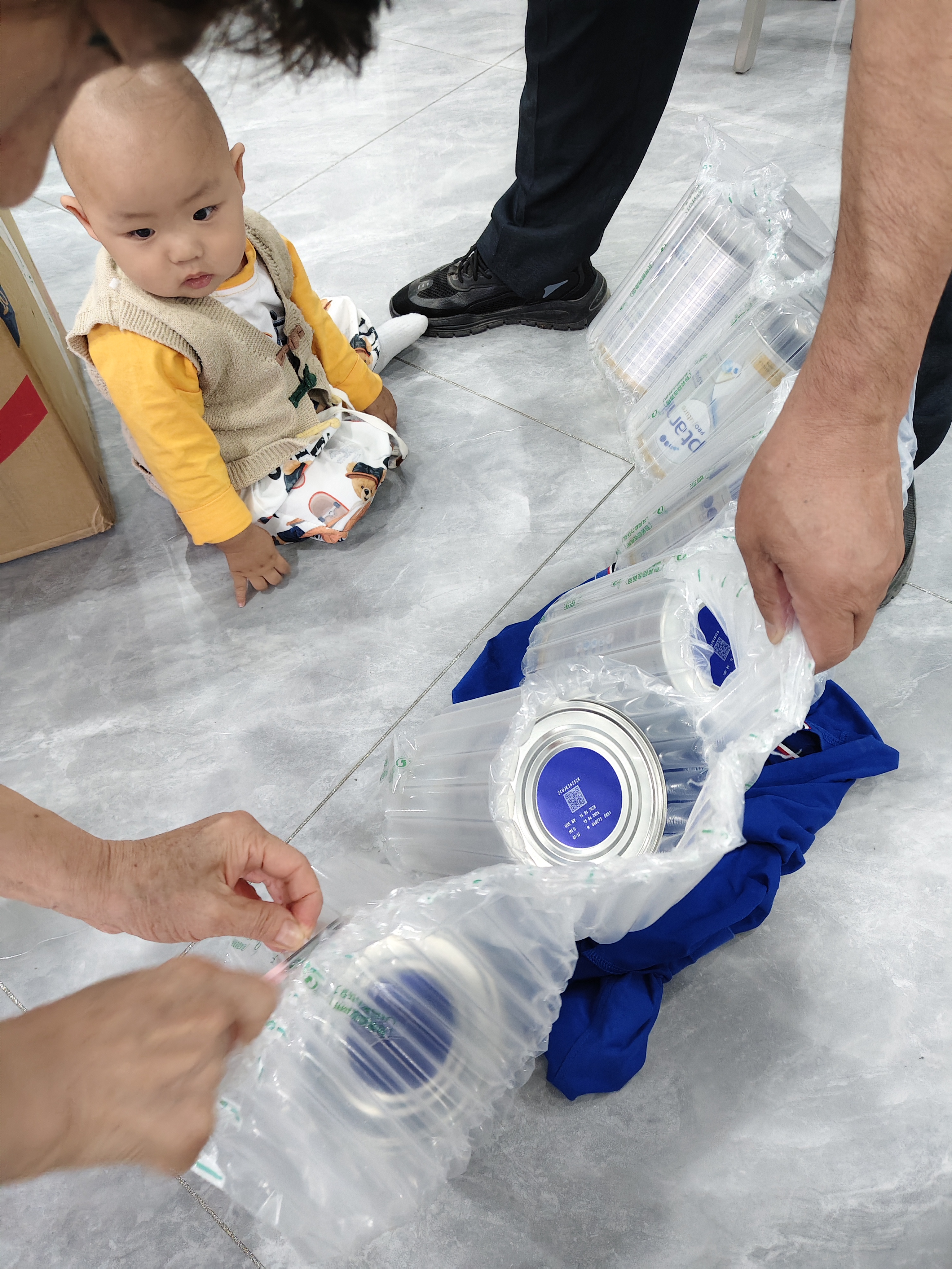 爱他美澳洲白金版含DHA叶黄素营养新西兰进口婴幼儿配方牛奶粉官方授权 新版2段【膨胀金至高减150元+返现】800g*6罐 【现货速发24H】 实拍图