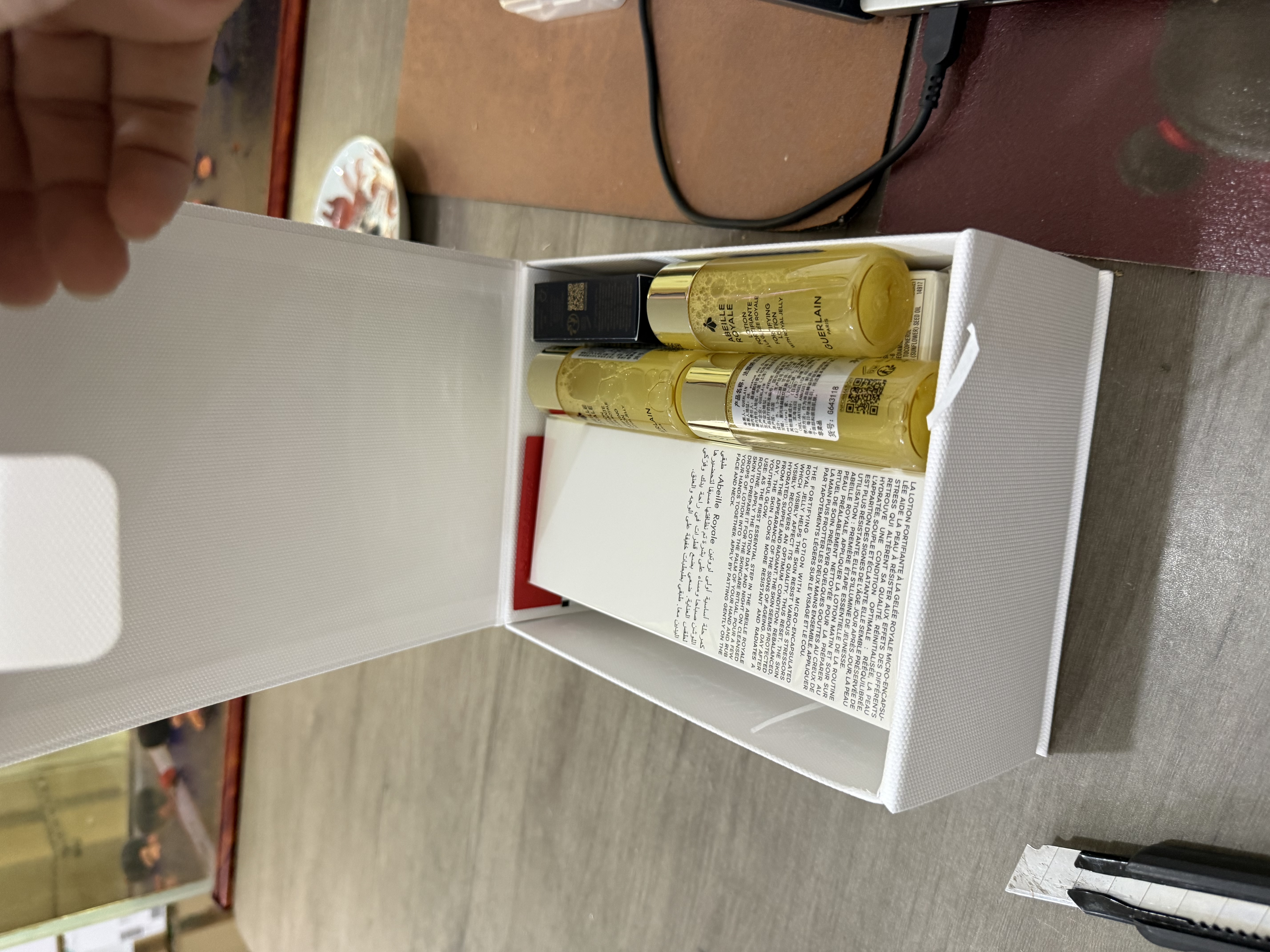 娇兰（Guerlain）帝皇蜂姿蜂皇水精粹液300ml 实拍图