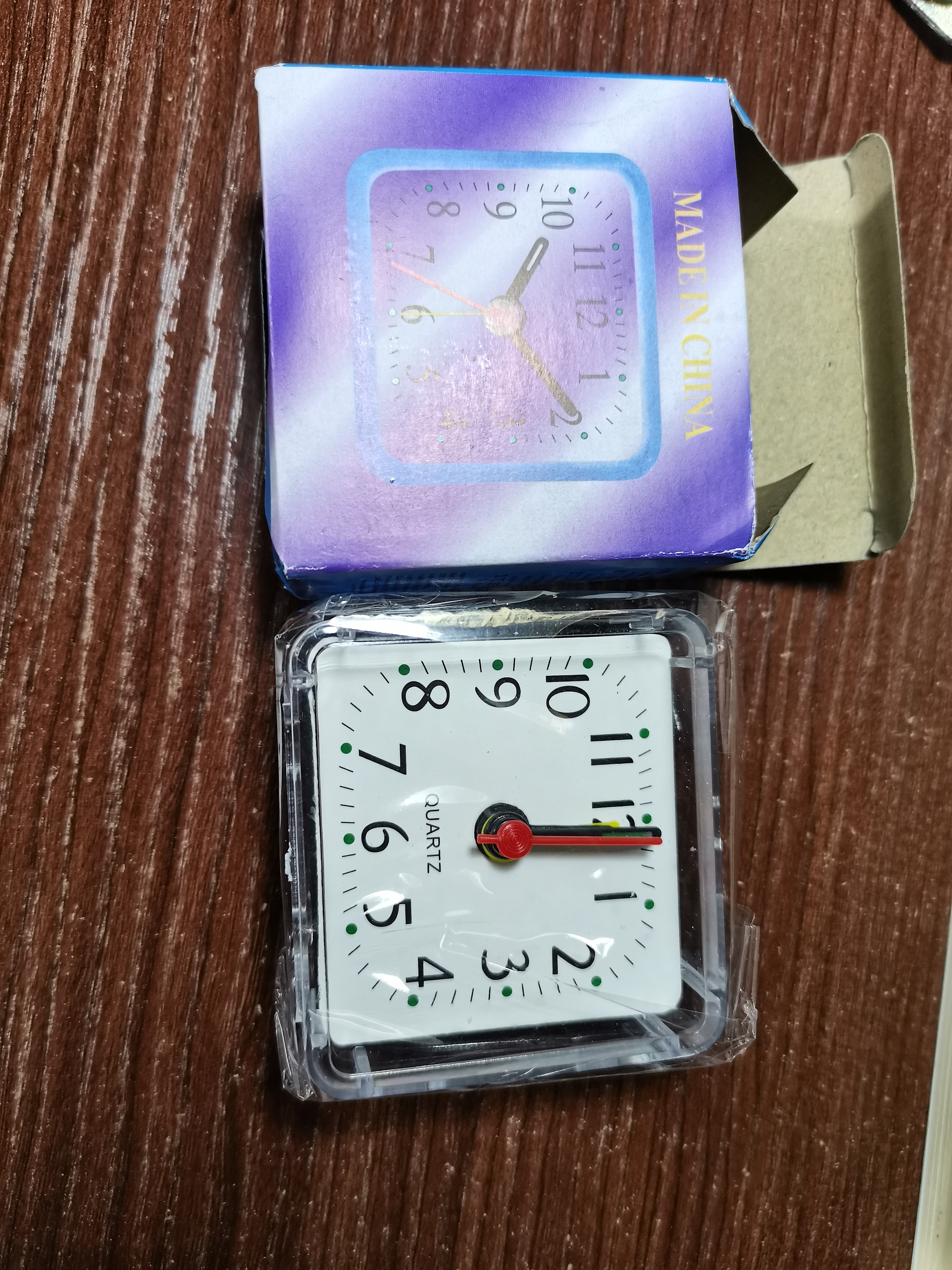 闹钟时尚简约宿舍床头神器迷你小闹钟家用儿童创意可爱便宜时钟表 白色 实拍图