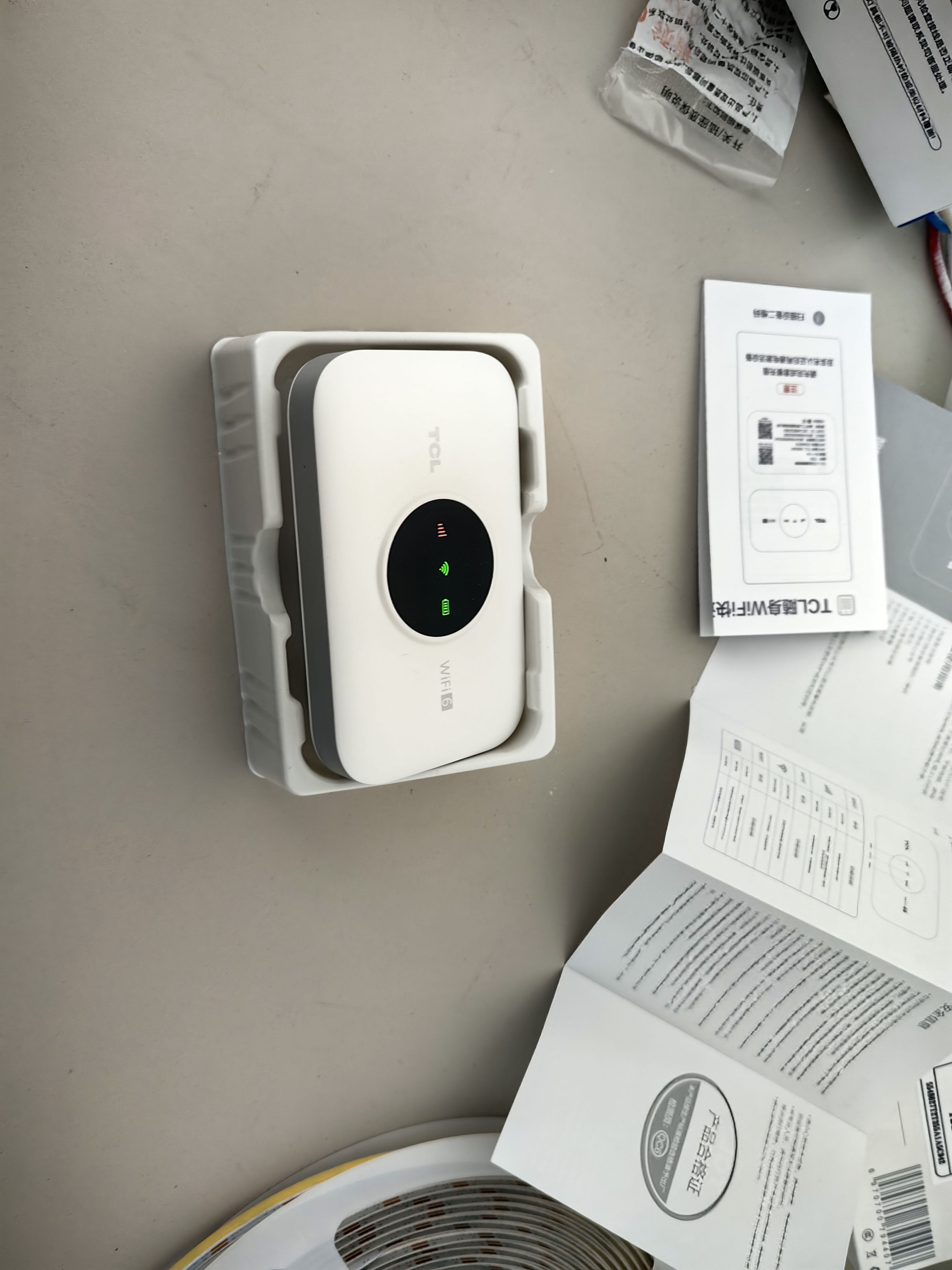 TCL随身wifi2026新款全国通用可移动便携式热点免插卡无线网wi-fi6无限制大流量车载4G路由器5GXY15B 【升级充电款】3000毫安大电池 足额不虚标月享1500G流量 实拍图
