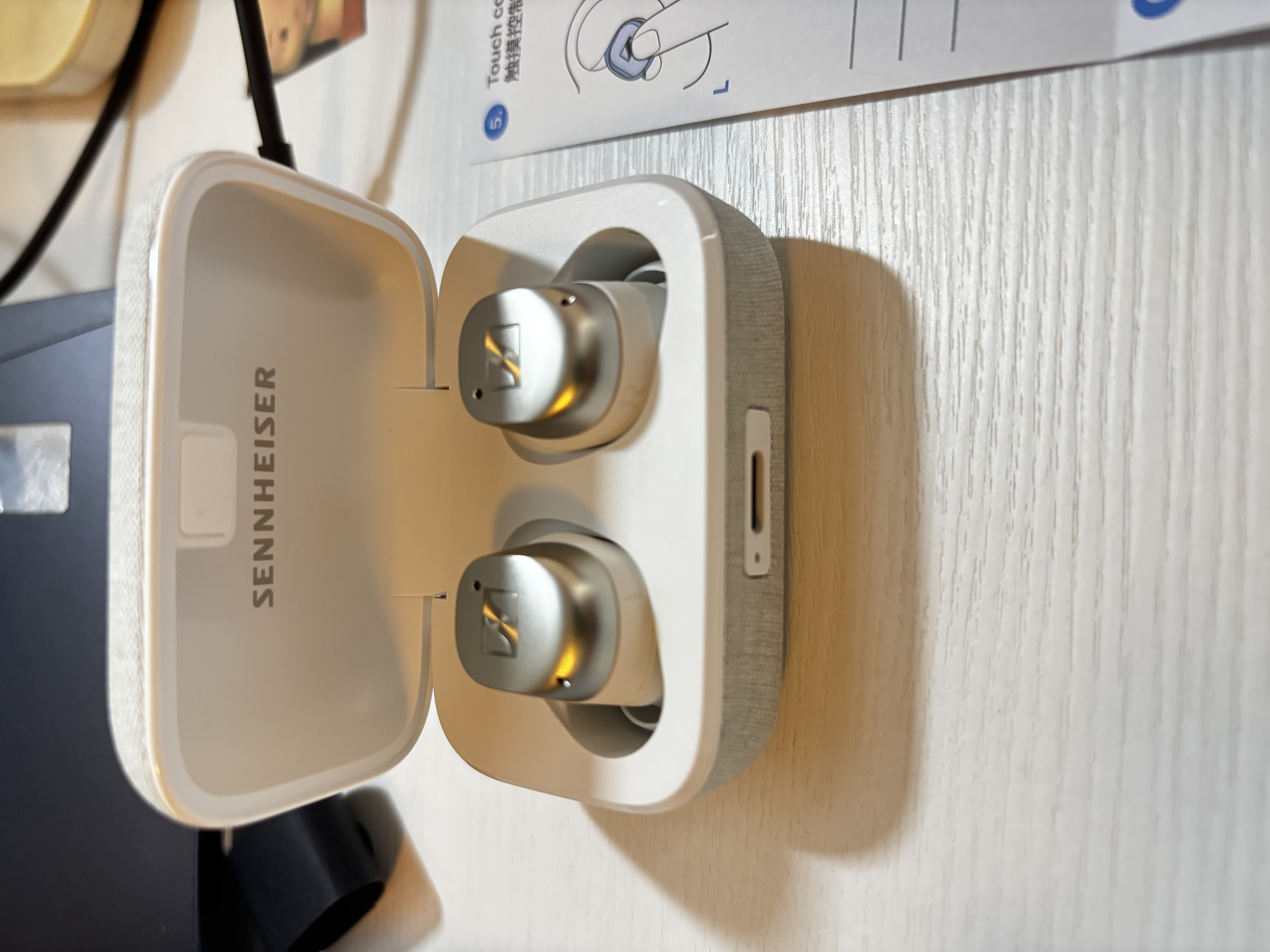 森海塞尔（Sennheiser）MOMENTUM 4真无线四代蓝牙耳机 节日礼物 自适应动态主动降噪豆SPORT运动无线入耳式音乐耳机 真无线四代 [自适应降噪 皓月白] 实拍图