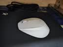 罗技（Logitech）M330 静音鼠标 无线鼠标 办公鼠标 右手鼠标 带无线微型接收器 白色 实拍图