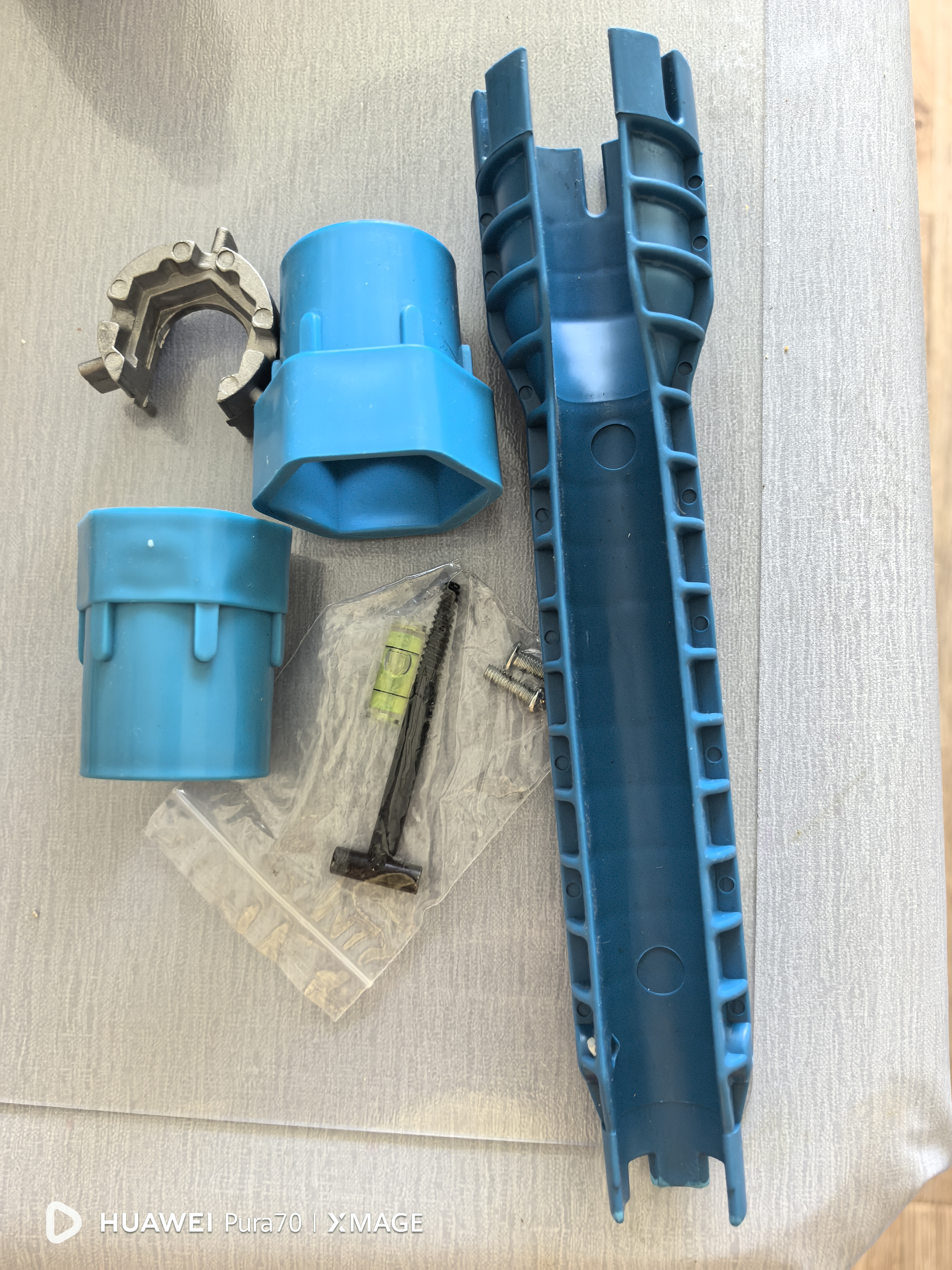 多功能卫浴扳手水龙头维修工具台盆面盆下水器软管安装拆卸拧松器 八合一水槽扳手 实拍图