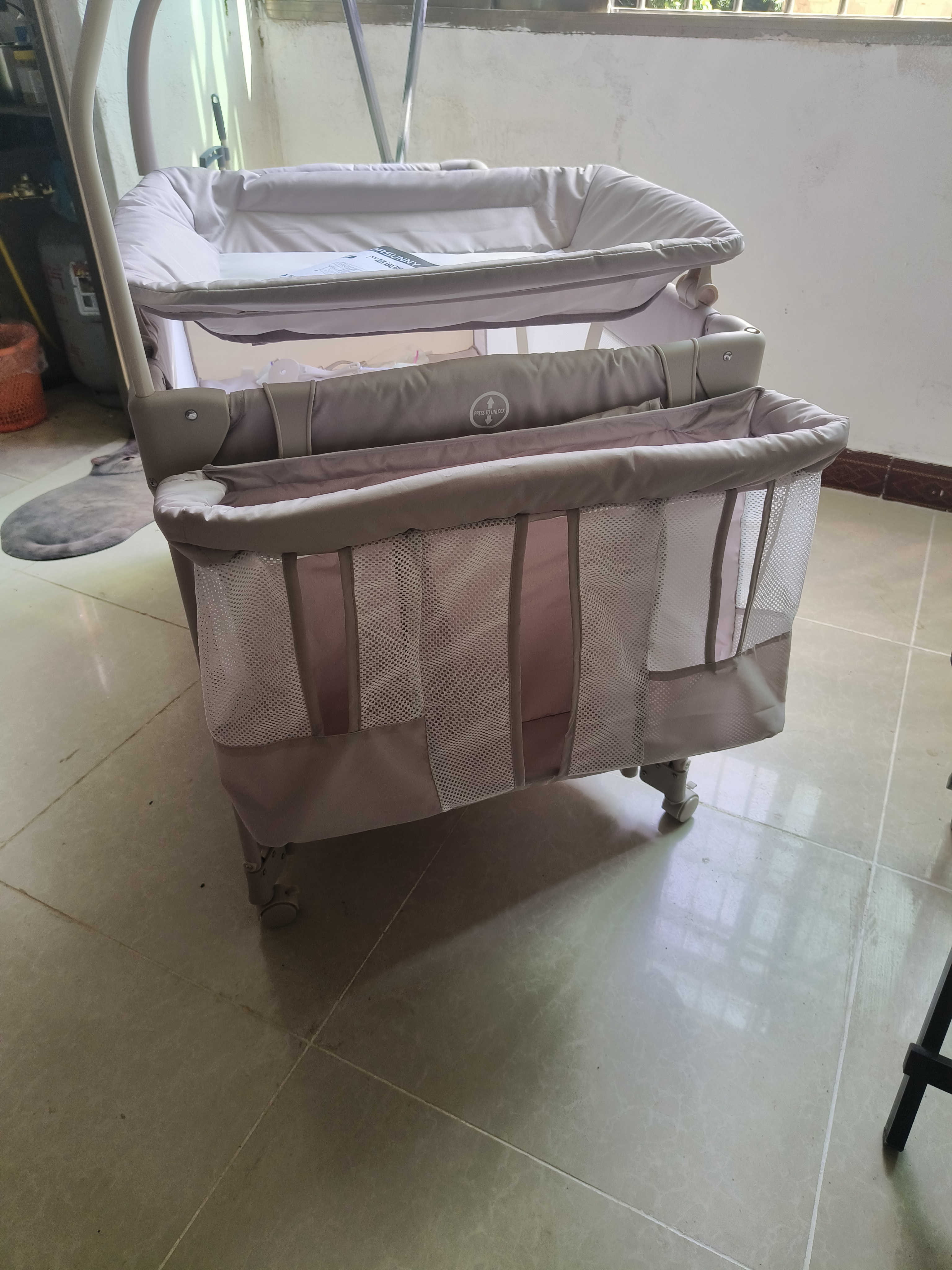 FORSUNNY婴儿床可移动拼接床多功能折叠床0-3岁新生儿宝宝床无甲醛可调节 免安装升降护拦婴儿床摇篮摇摇床尿布台蚊帐一体  秋锦 婴儿见面礼满月礼物活动晒图送护脊椰棕床垫 实拍图