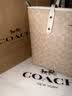 蔻驰（COACH）奥莱女士女包经典标志CITY拉链托特包单肩手提包礼物city30秋季 沙黄色/粉笔白色（新版） 实拍图