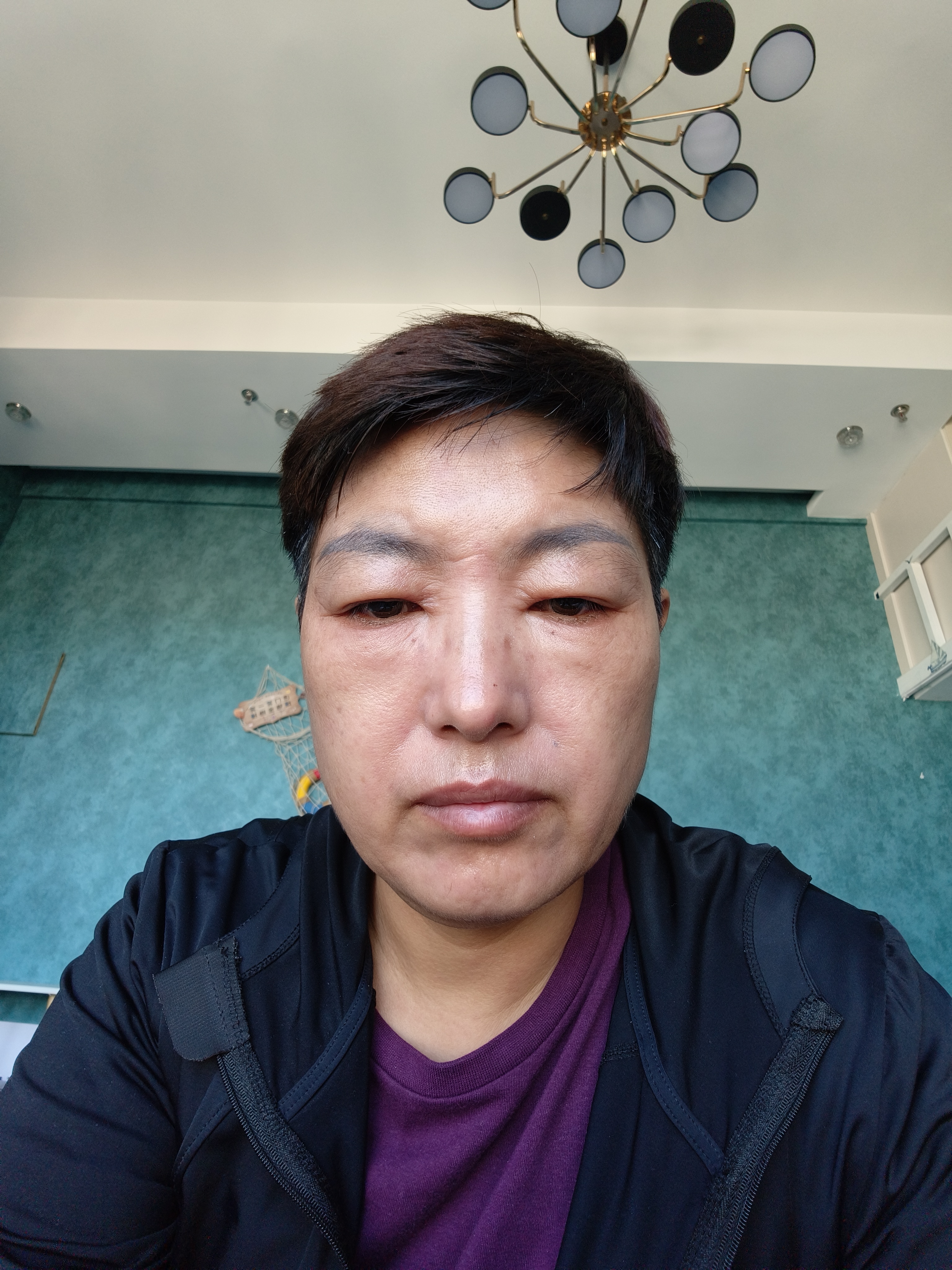 白云山眼部抗皱精华油虾青素面霜2+1套装紧致提拉紧致抗衰老淡化细纹 实拍图