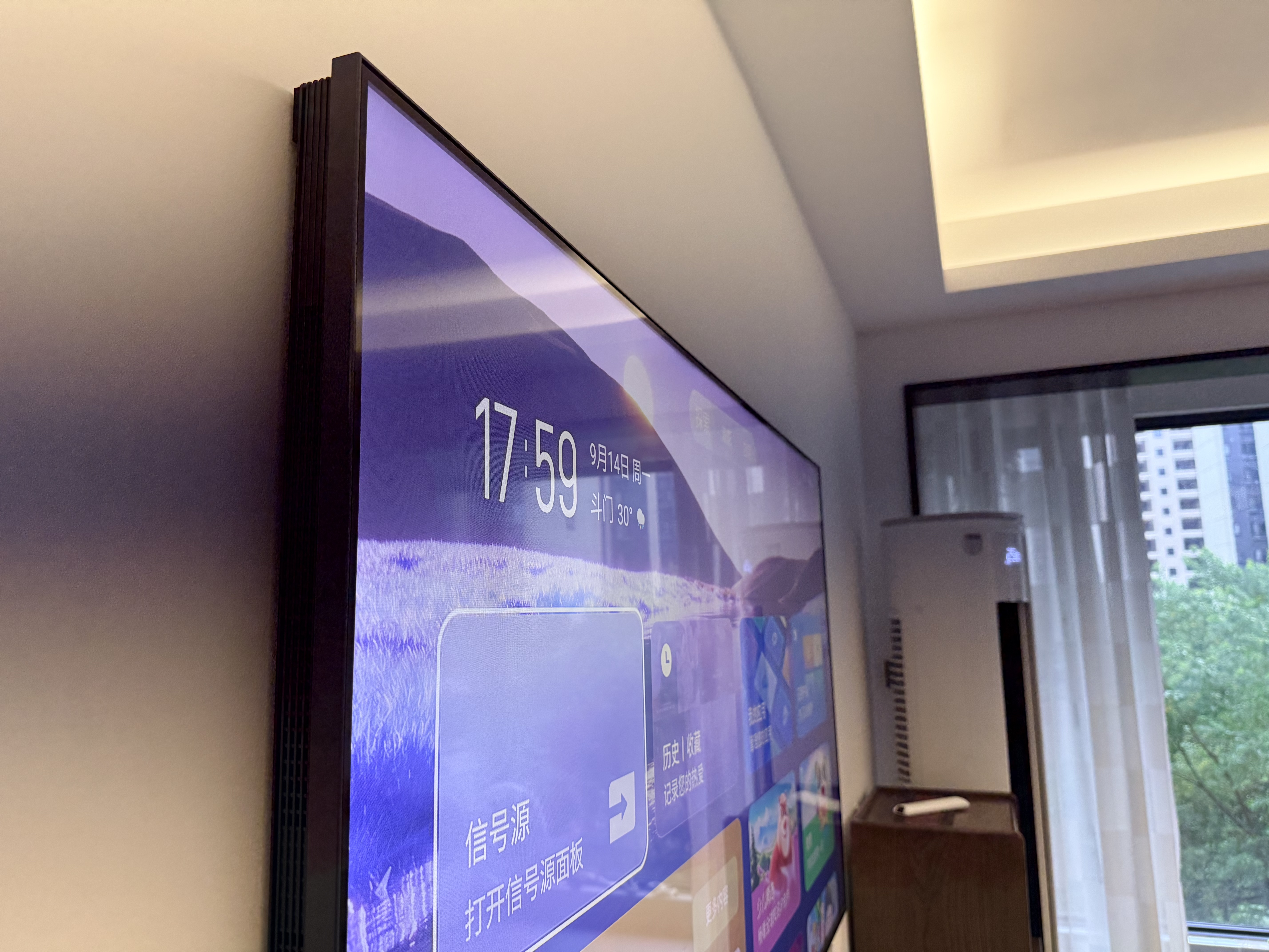 TCL艺术壁纸电视 65T6M 65英寸 3.99cm平板薄 轻盈家居美学 QD-Mini LED 全通道360Hz 电视2026新款 实拍图