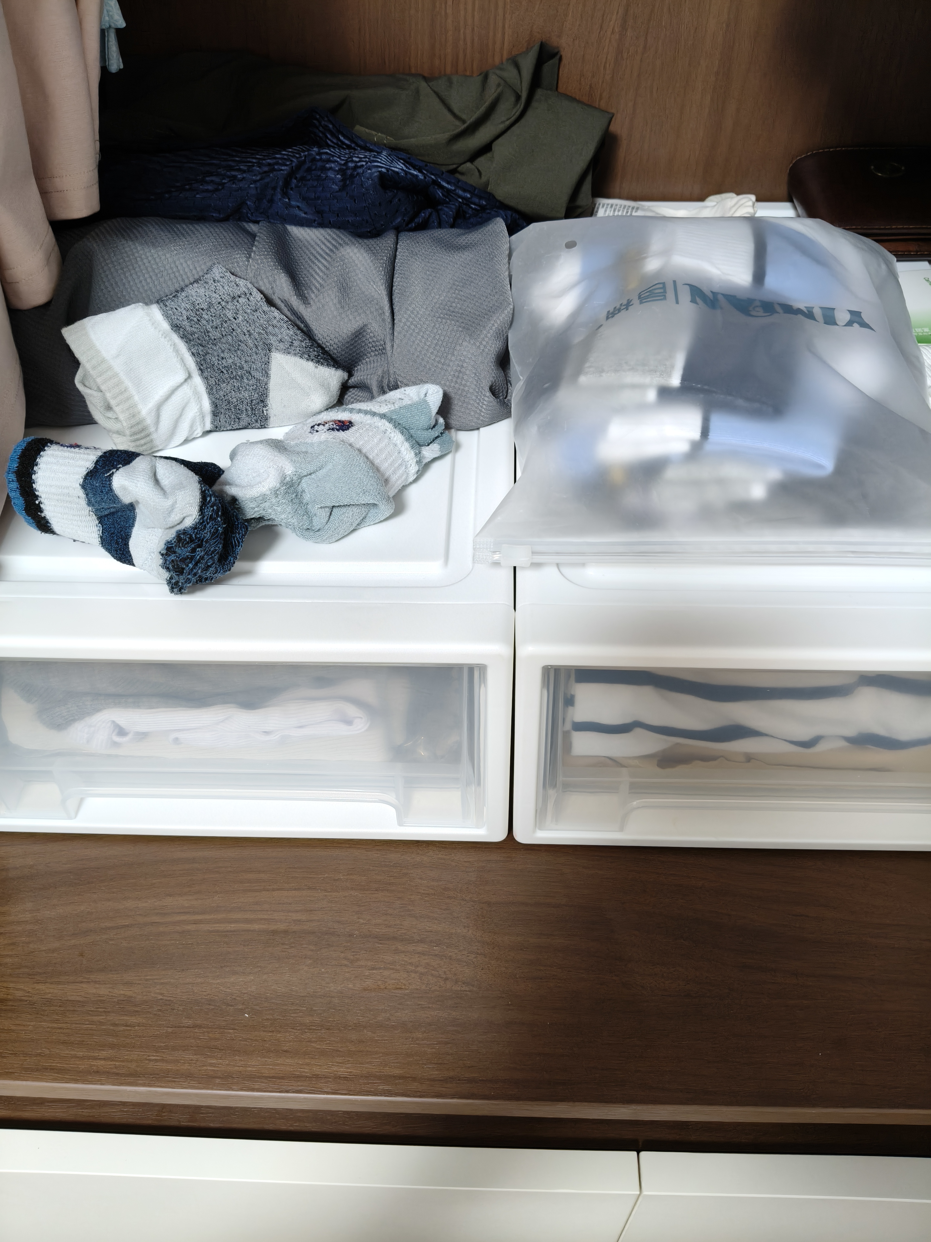 抽屉式收纳箱塑料透明衣柜收纳盒衣物储物柜子衣服收纳神器整理箱 40*28*15.5cm 【18L】 白色透明/一个装 实拍图