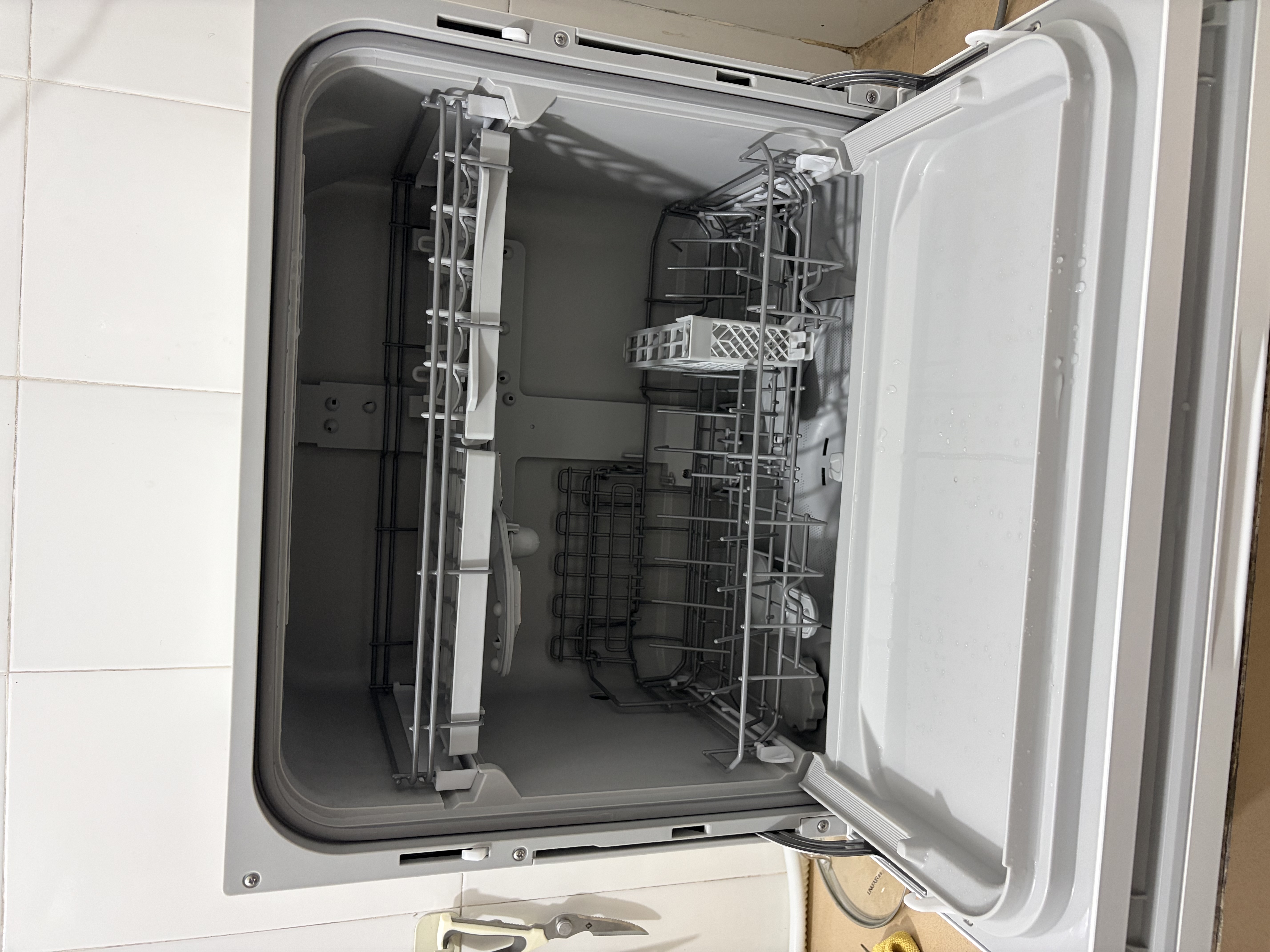 松下（Panasonic）台式洗碗机二代H1D【小尺寸大容积58L】独立烘干 80℃高温除菌 洗烘一体 软水系统 家用台面独立式 实拍图