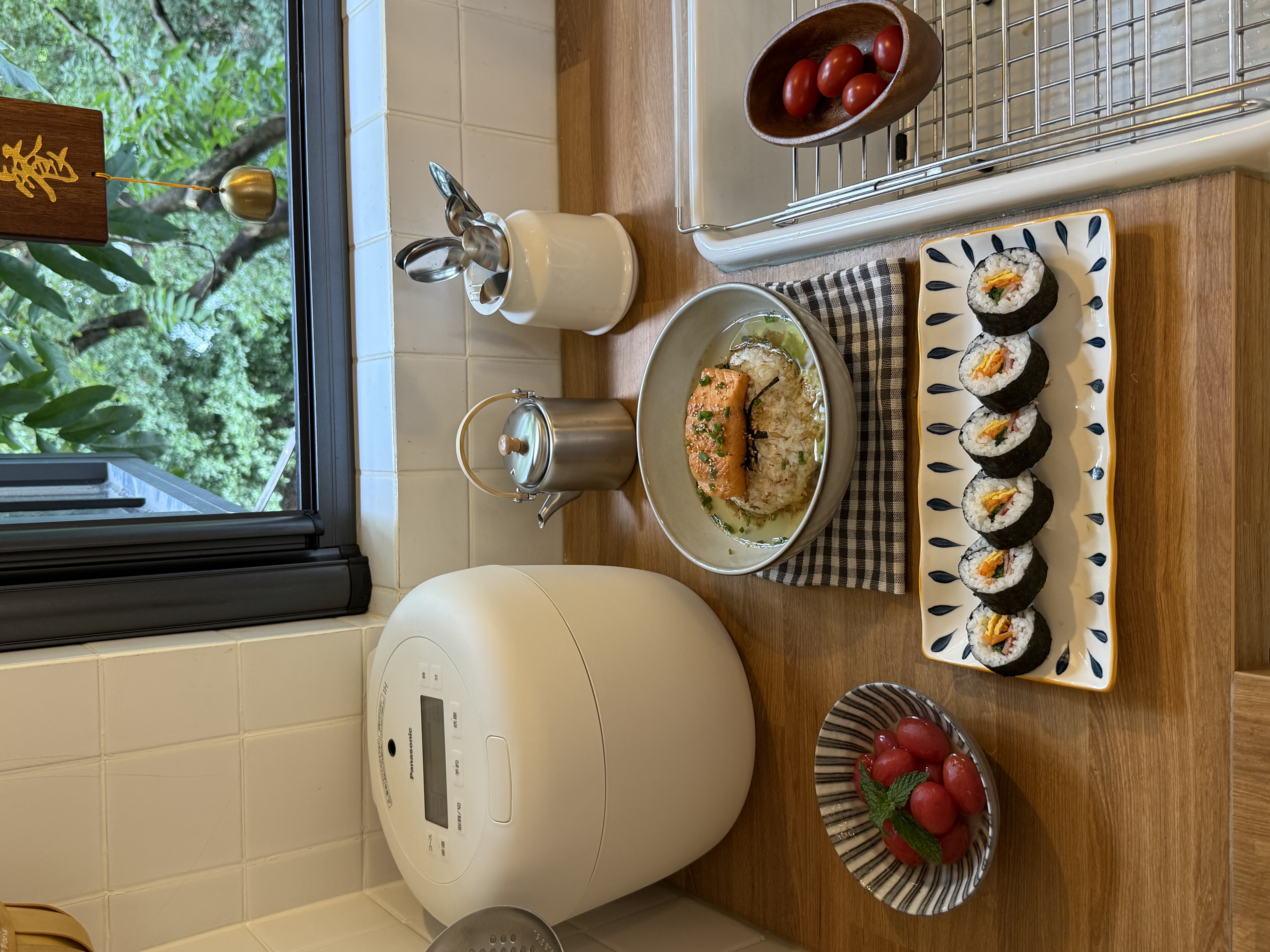 松下（Panasonic）SR-H10BEW 白色3L 新款3-5人家用2段IH电磁加热 备长炭内胆电饭锅煲 小巧不占地 实拍图