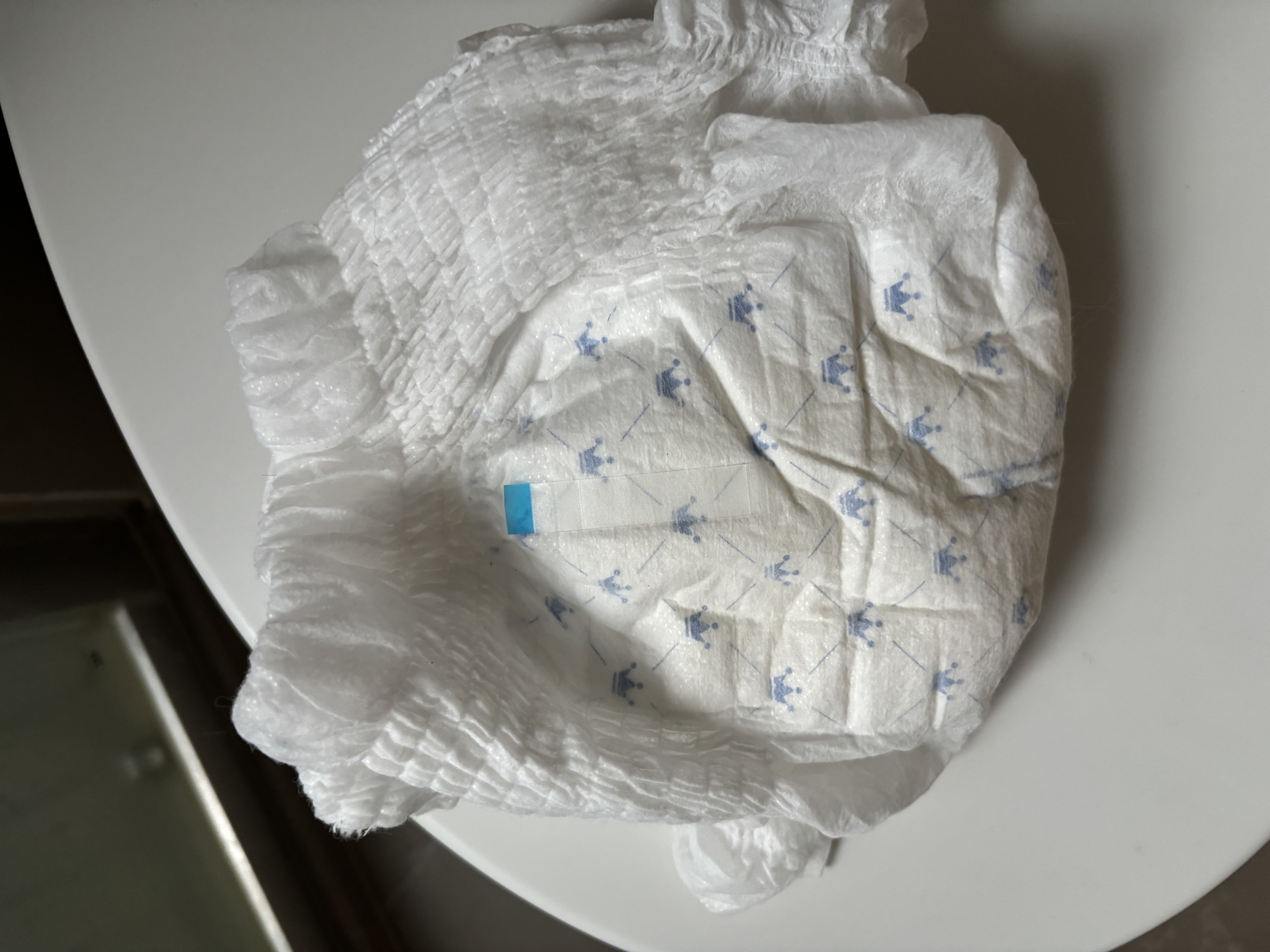 KISSTAR大童拉拉裤5XL24片儿童纸尿裤6-10岁大码安睡6XL全包特大号尿不湿 实拍图