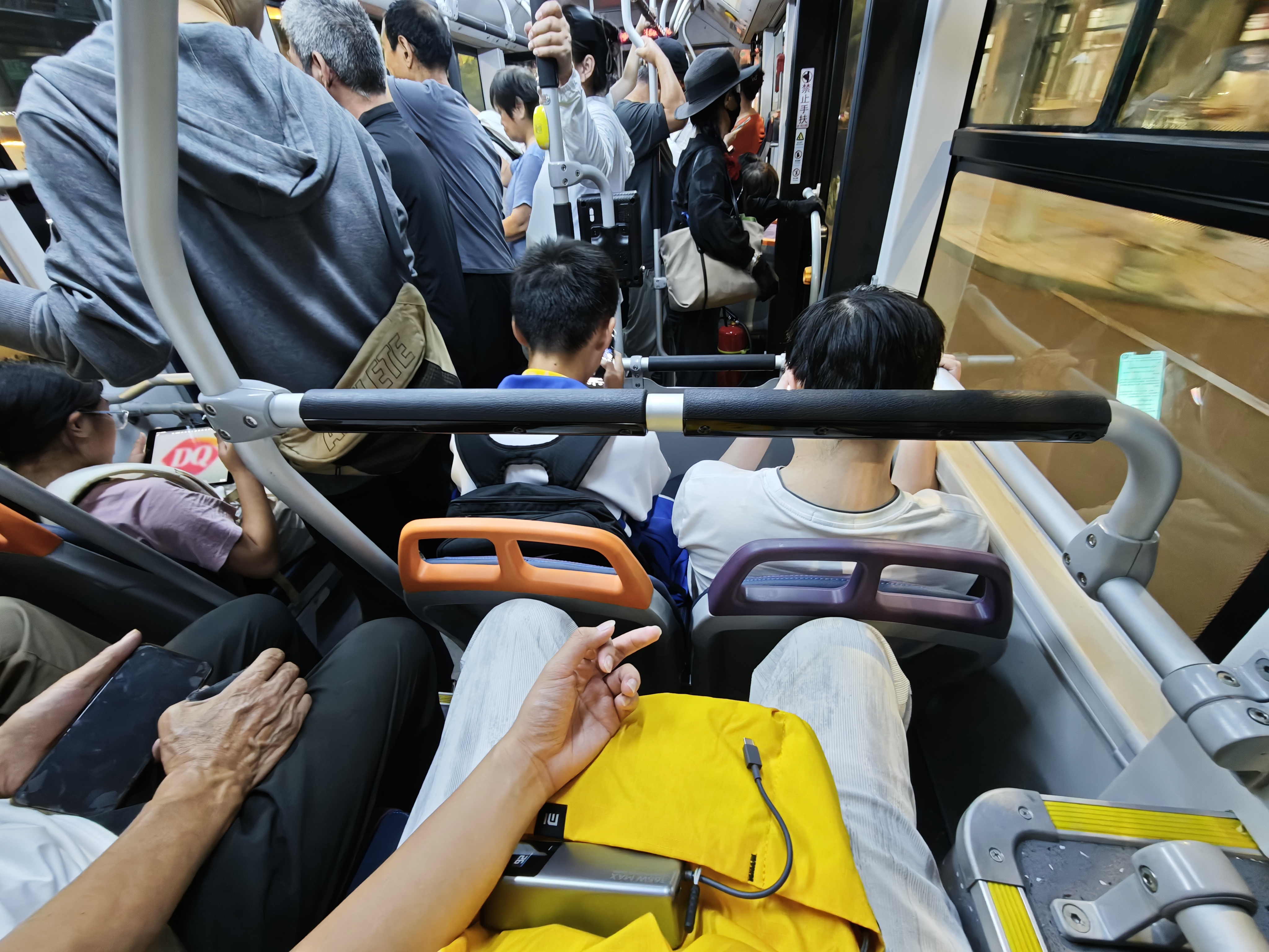 小米双肩包男小背包10L黄色户外休闲书包女运动多场景适用 实拍图