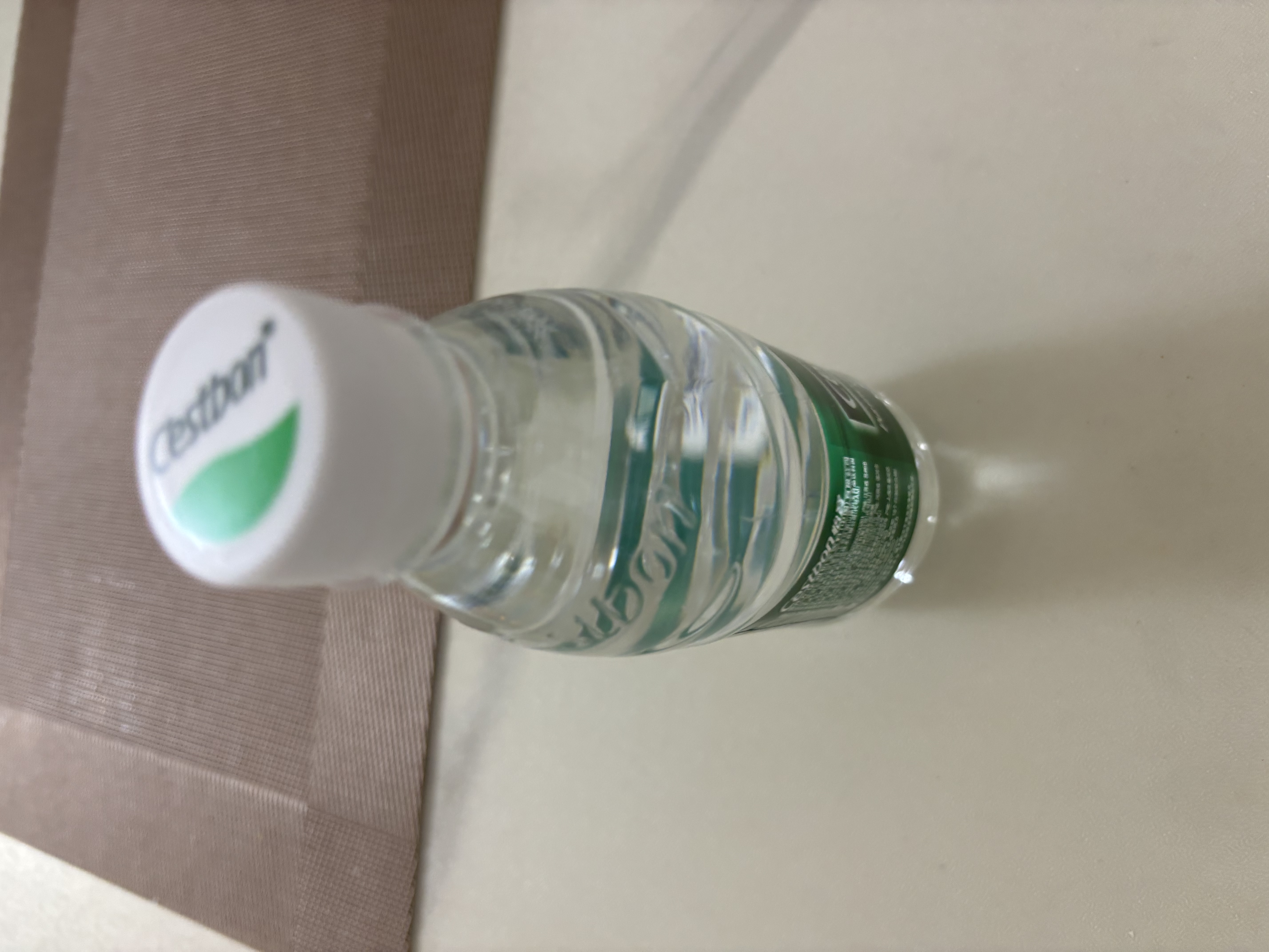 怡宝 饮用水 纯净水350ml*24瓶 整箱装 实拍图