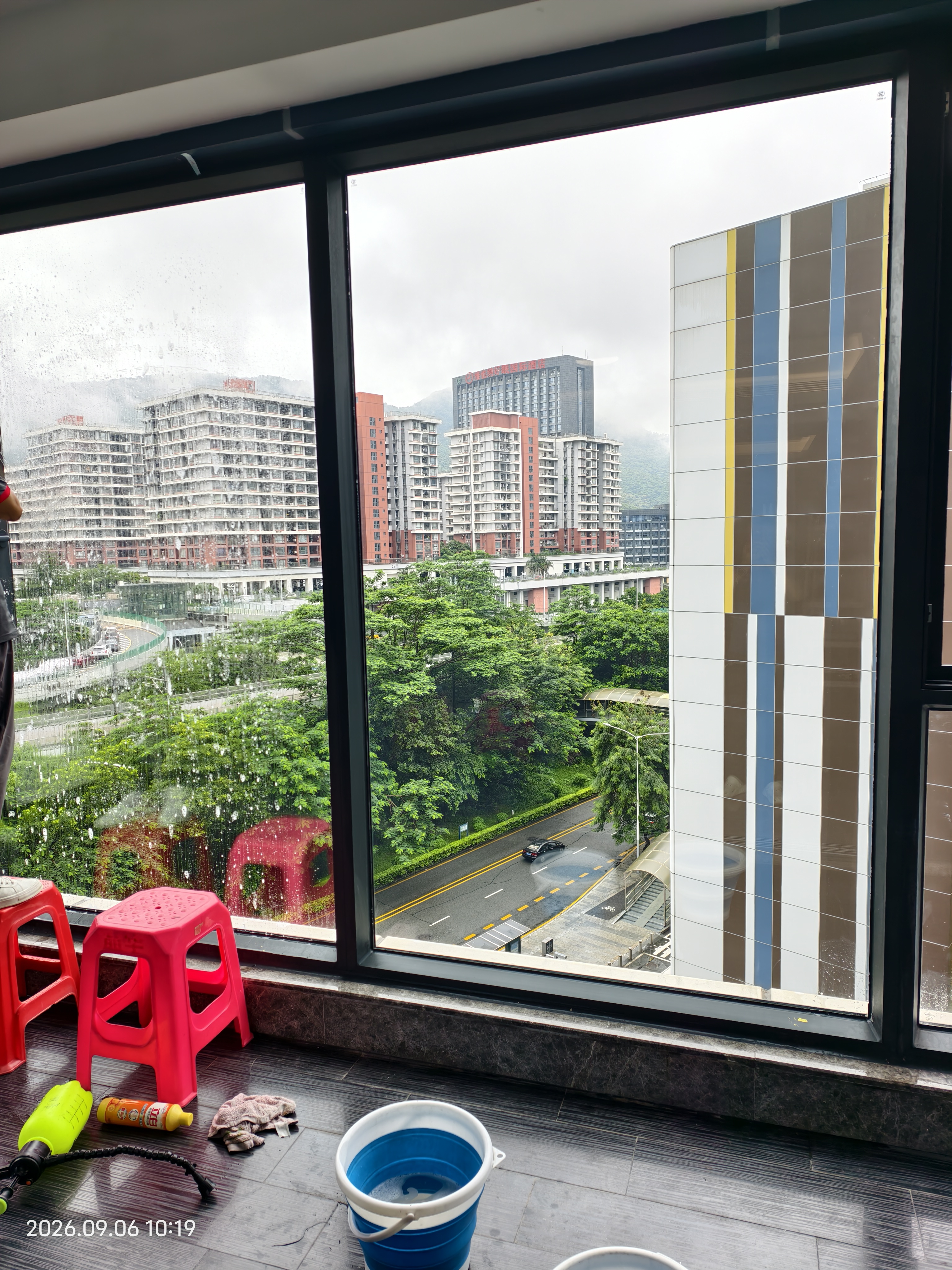 京东家政 【6小时玻璃清洗单次服务】 擦玻璃服务 上门家政保洁双面擦窗纱窗清洁 可使用区域见商详页 实拍图