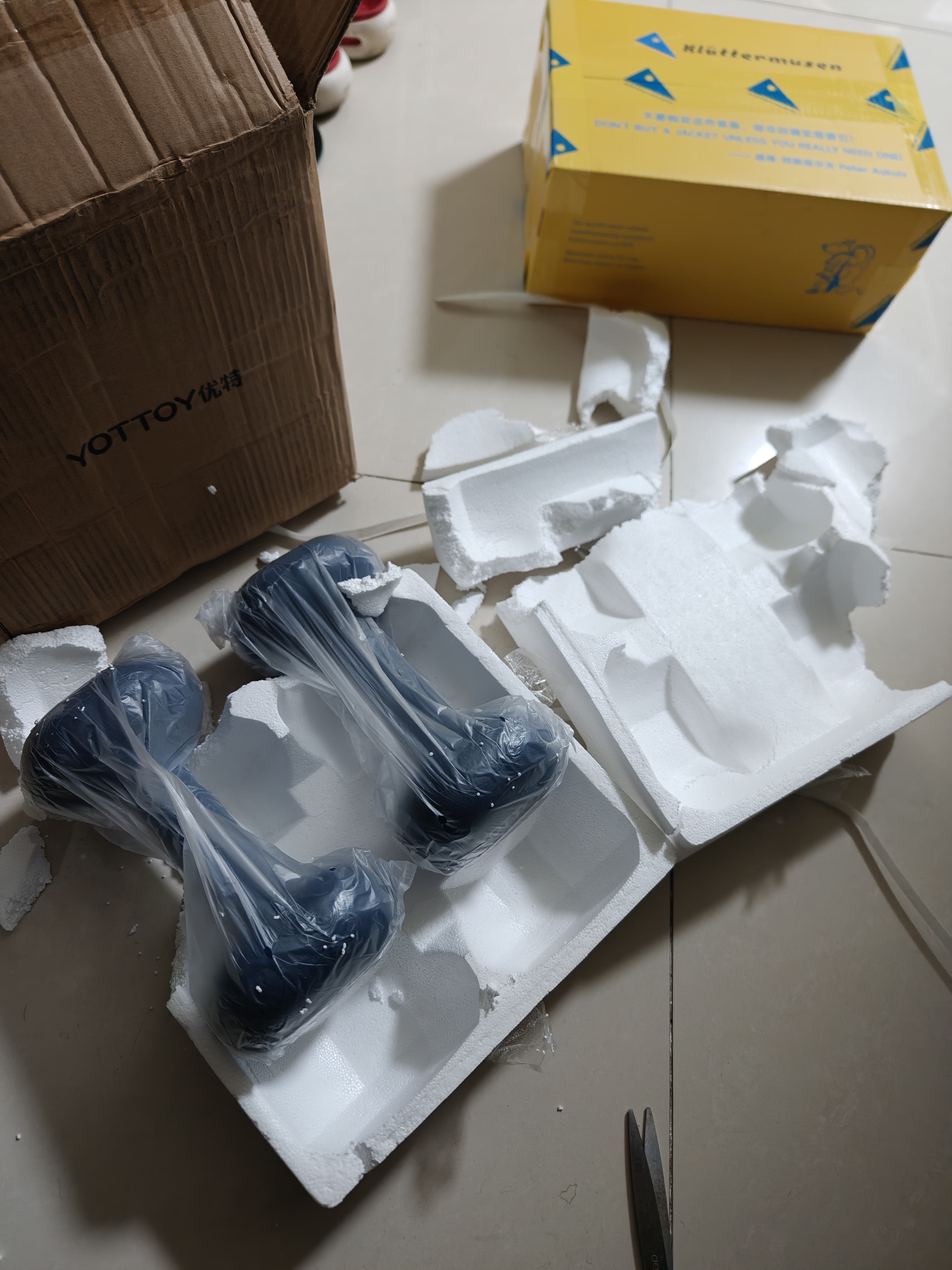 yottoy浸塑哑铃男士女士家用健身器材宿舍力量训练肌肉塑形 暗黑蓝6kg*2 实拍图