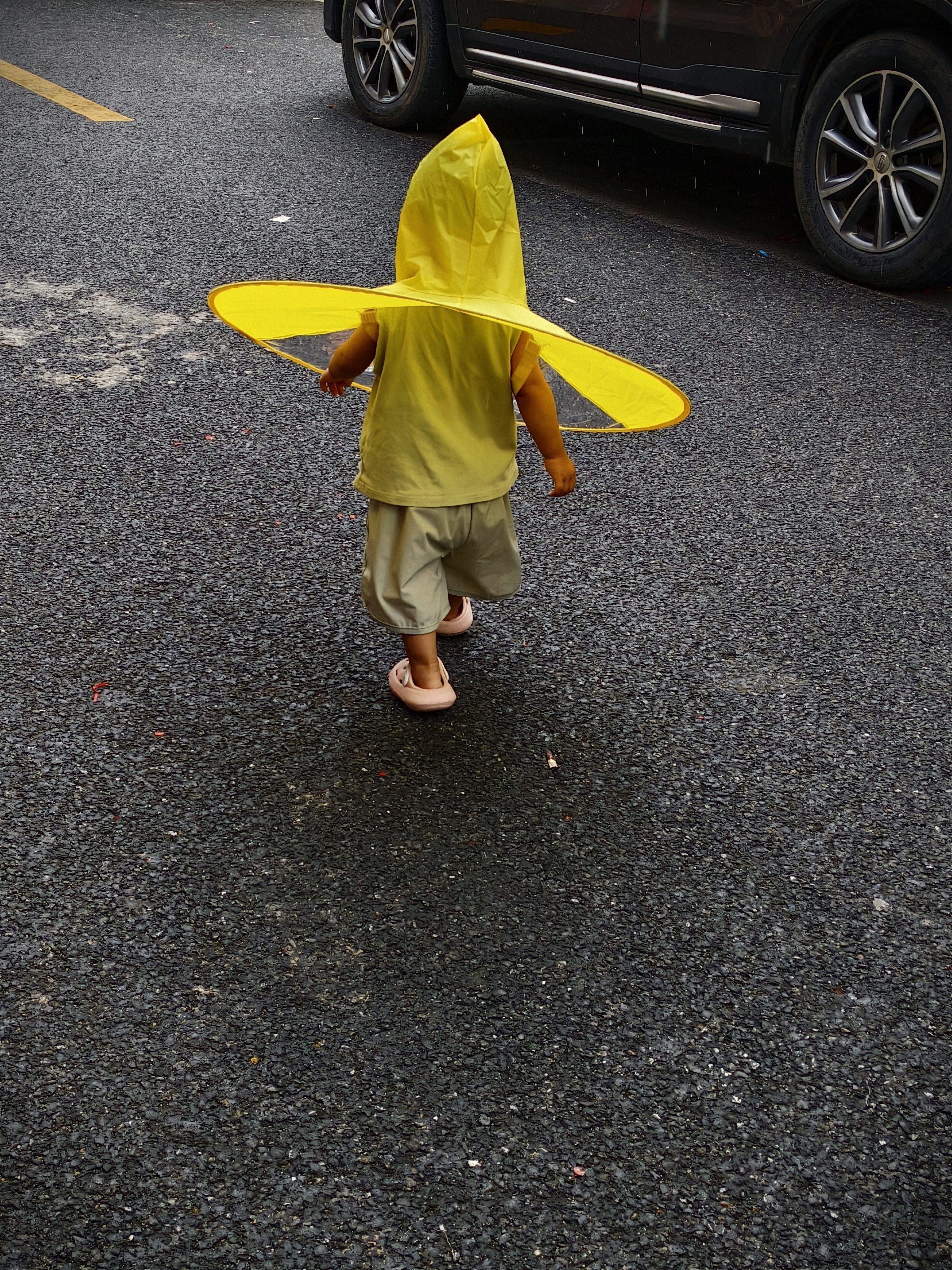 儿童雨衣宝宝飞碟雨衣小鸭子1-3岁幼儿园男女斗篷雨披孩儿童qc 【小黄鸭雨鞋】25码【1-2岁】 实拍图