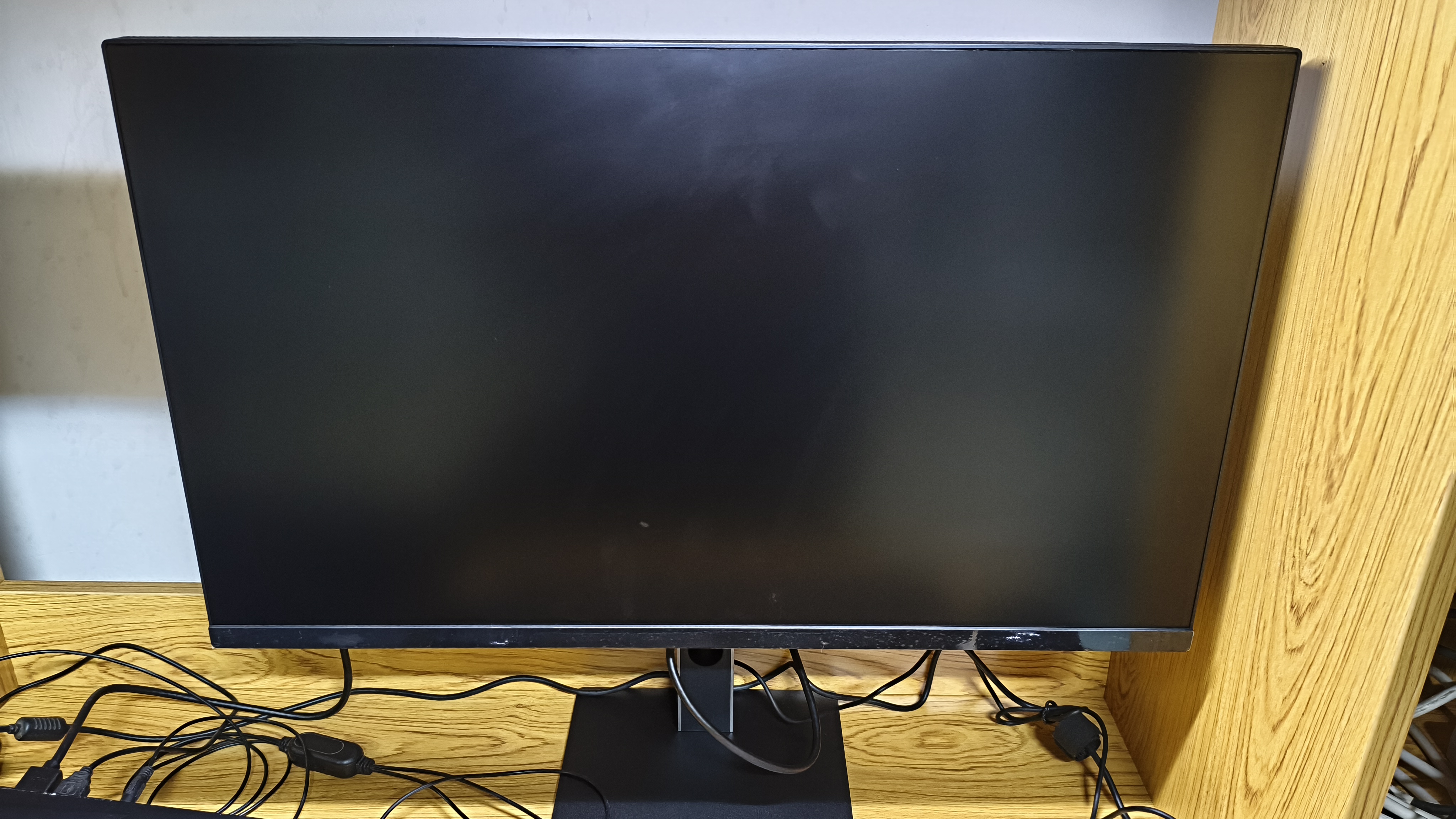 小米（MI）REDMI 23.8英寸显示器A24 多功能支架版 2026款 144Hz IPS技术显示器 三微边设计电脑办公显示器 实拍图