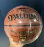 斯伯丁（SPALDING）篮球5号室内外耐磨兼用五号PU材质青少年儿童篮球77-476Y5 实拍图