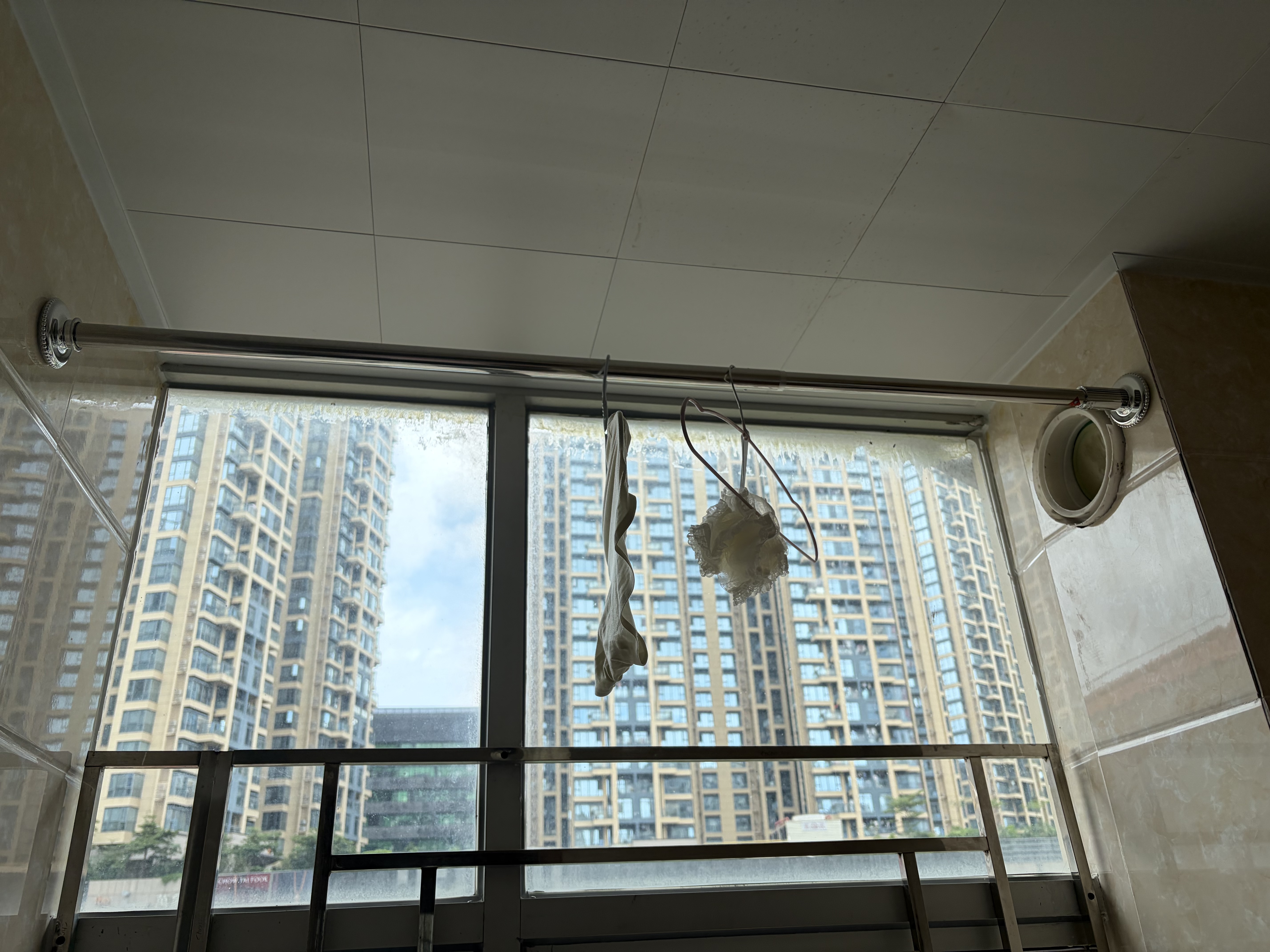 特维德免打孔伸缩晾衣杆浴帘杆不锈钢阳台晾衣架衣柜挂衣杆撑杆90-160 实拍图