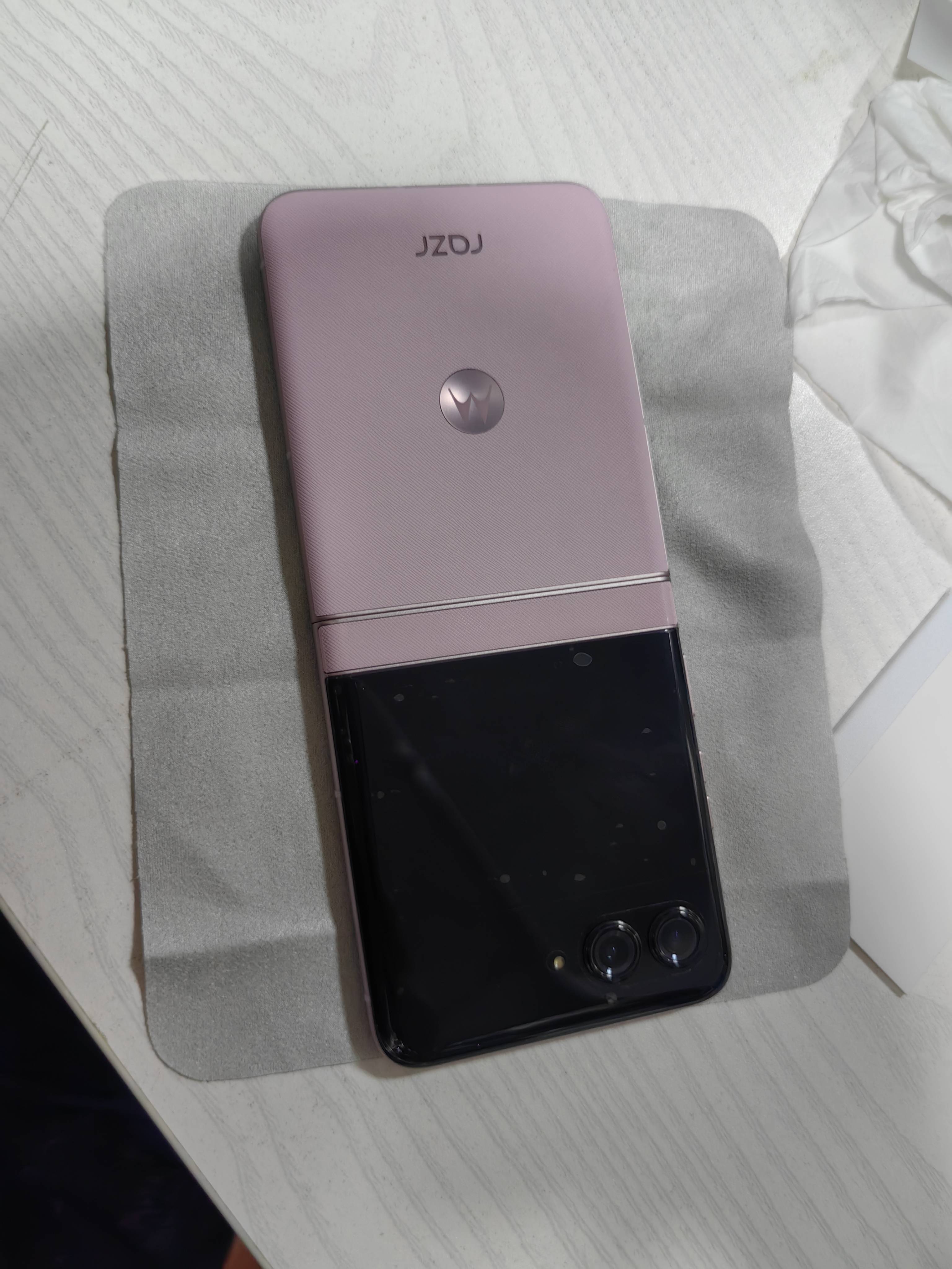 摩托罗拉联想moto Razr 60 第6代折叠屏 自由悬停拍 张凌赫同款 12+512马卡龙粉 实拍图