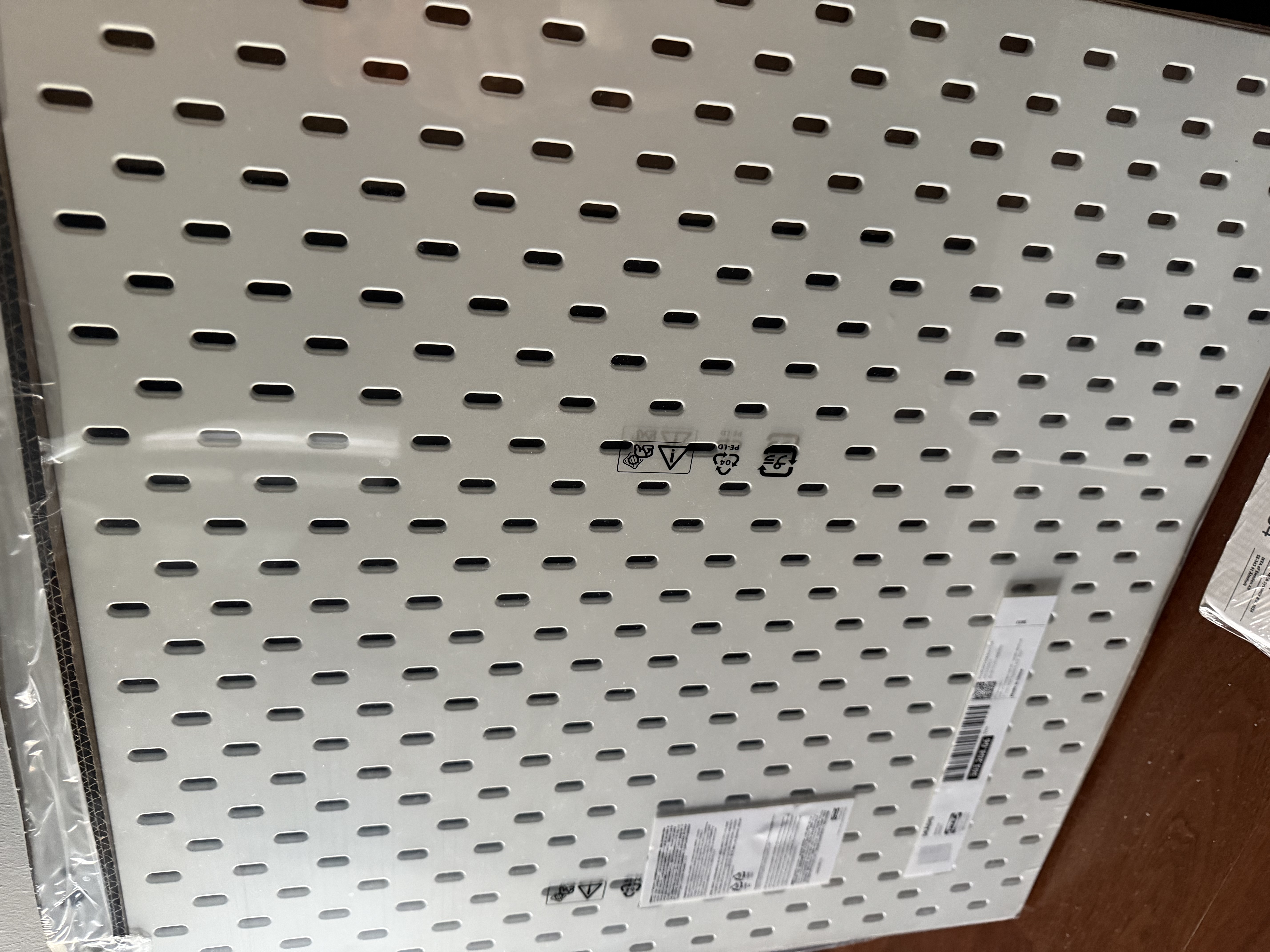 宜家（IKEA）SKADIS斯考迪斯洞洞板墙壁厨房置物架搁板壁挂挂钩架家用学生宿舍 钉板白色56x56cm 实拍图