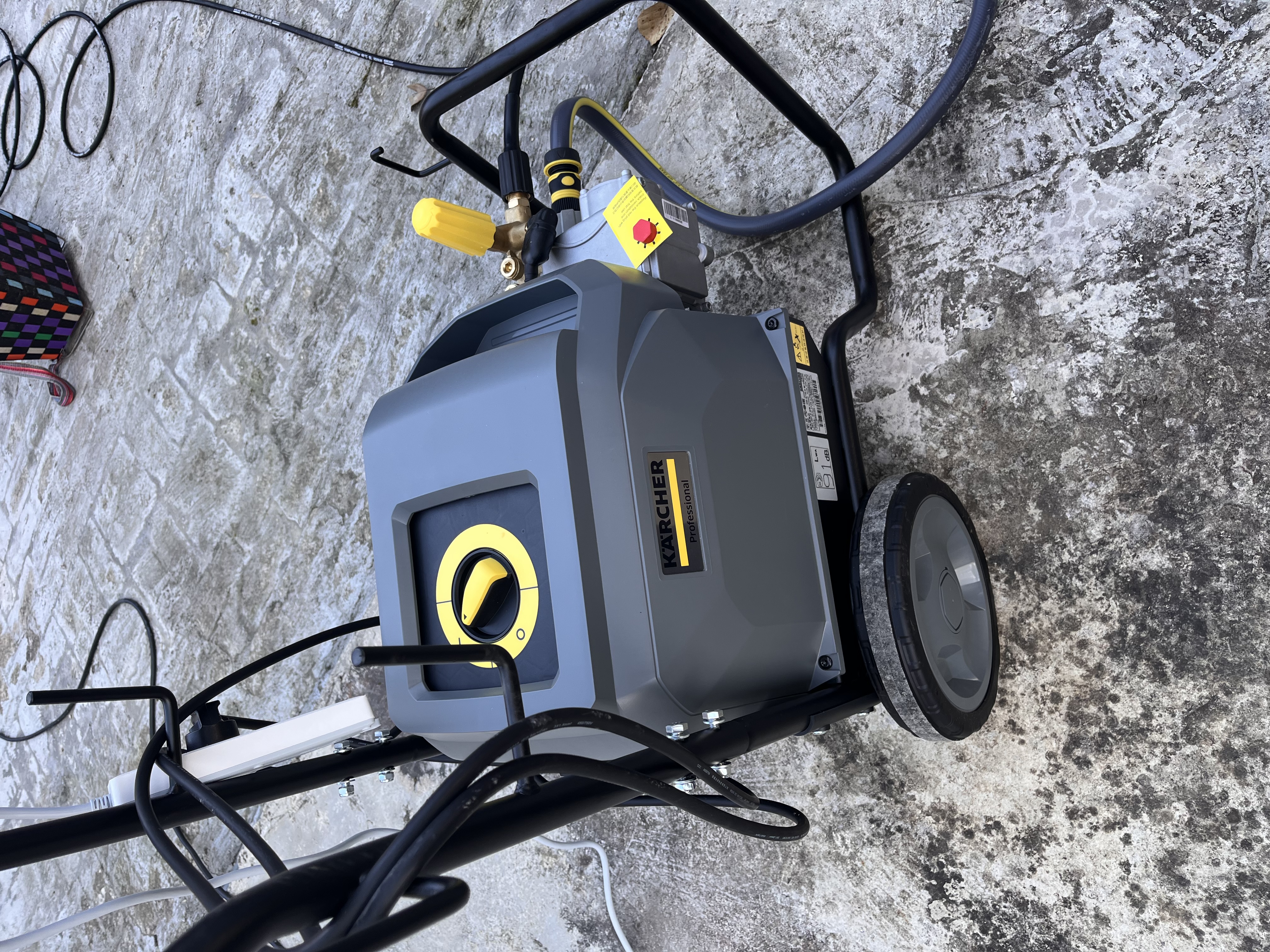 KARCHER 德国卡赫 商用工业高压清洗机高压水枪四级感应电机 高压洗车机 汽美精护 养殖场清洗 移动式 HD6/15-4 M 实拍图