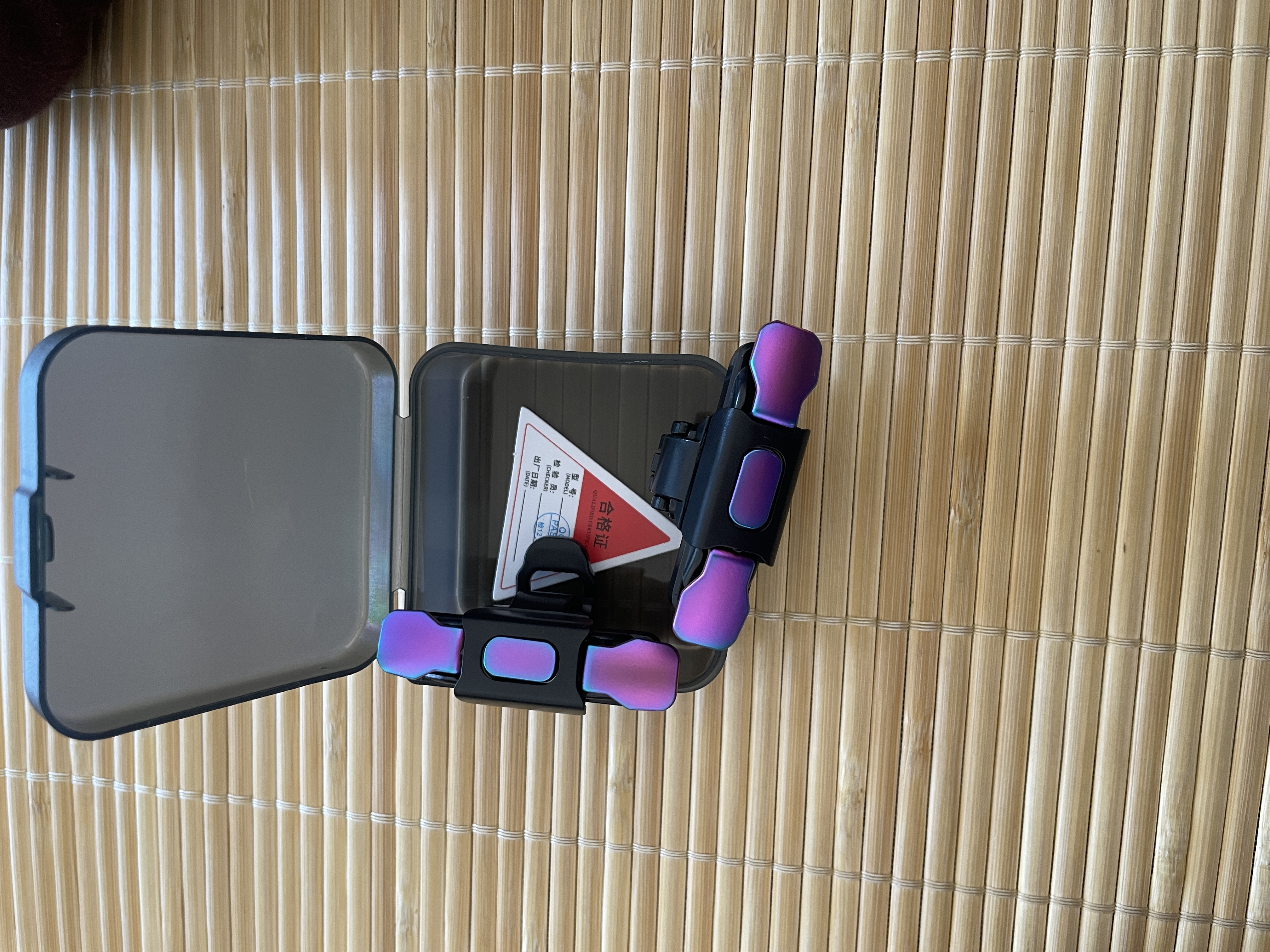 斯泰克【热销40W+】吃鸡神器手机三角洲手游戏外设无畏契约肩键盘自动四指辅助按键鼠标感柄适用和平精英 实拍图