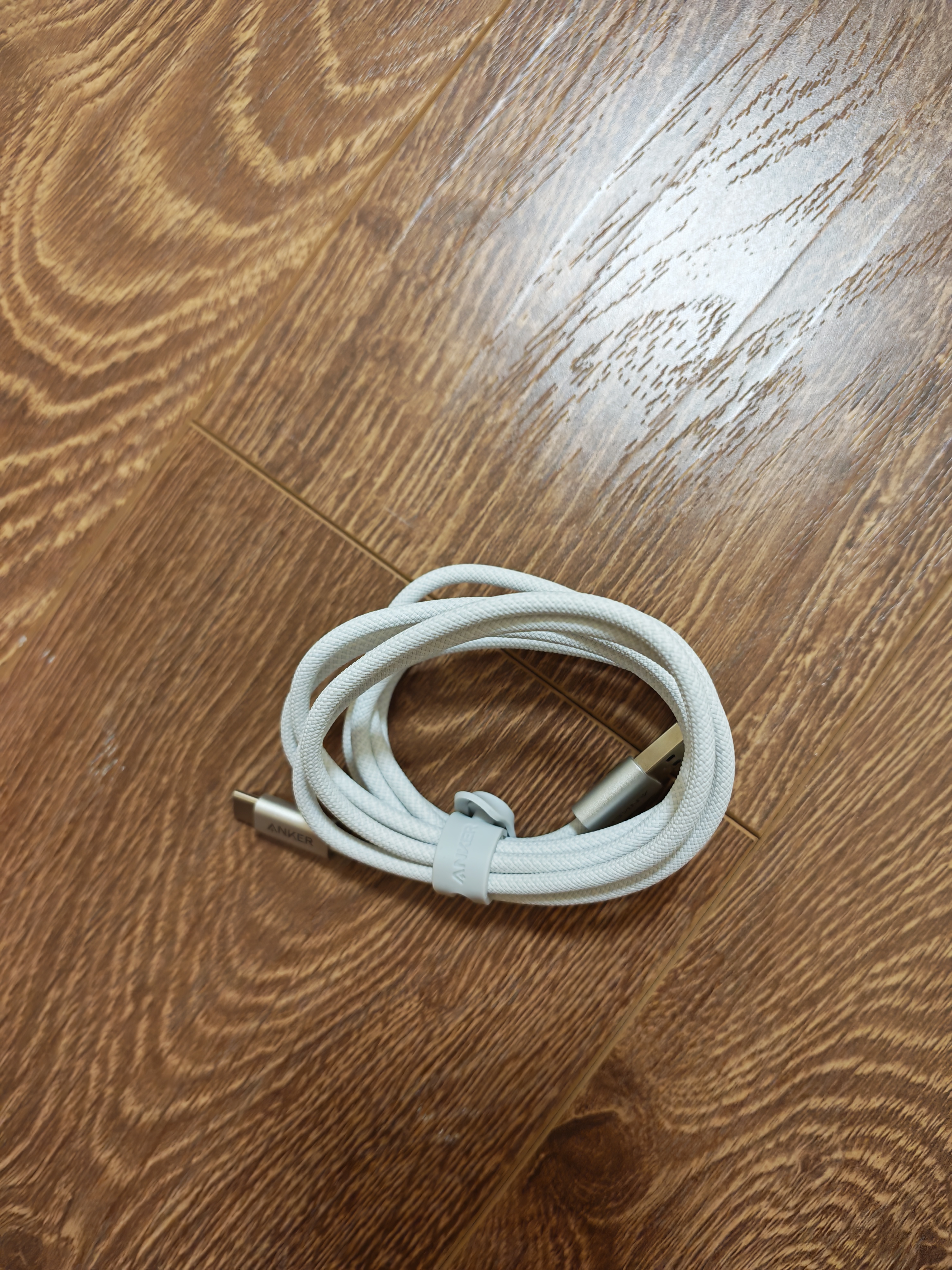 ANKER安克数据线100W快充华为荣耀兼容iPhone18平板小米USB转Type-C快充线支持车载Carplay抗脏线1.8m白 实拍图