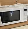 美的（Midea）变频小清新微波炉 液晶屏幕 磨砂面板 小型20L家用 匠心工艺一级能效（PM2002） 实拍图