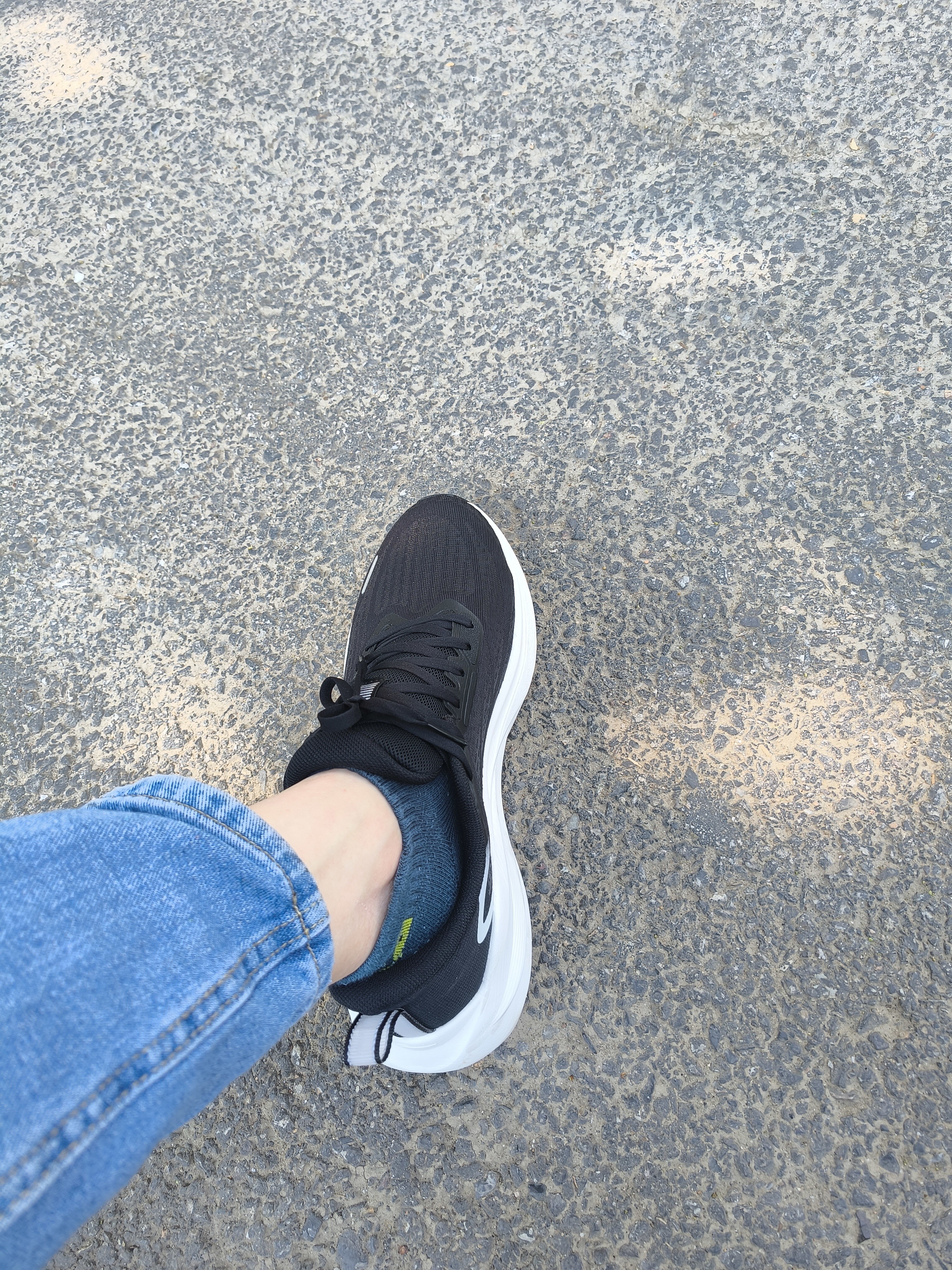 李宁吾跃4丨休闲慢跑鞋男子26新款柔软舒适百搭运动鞋ARSW035 实拍图