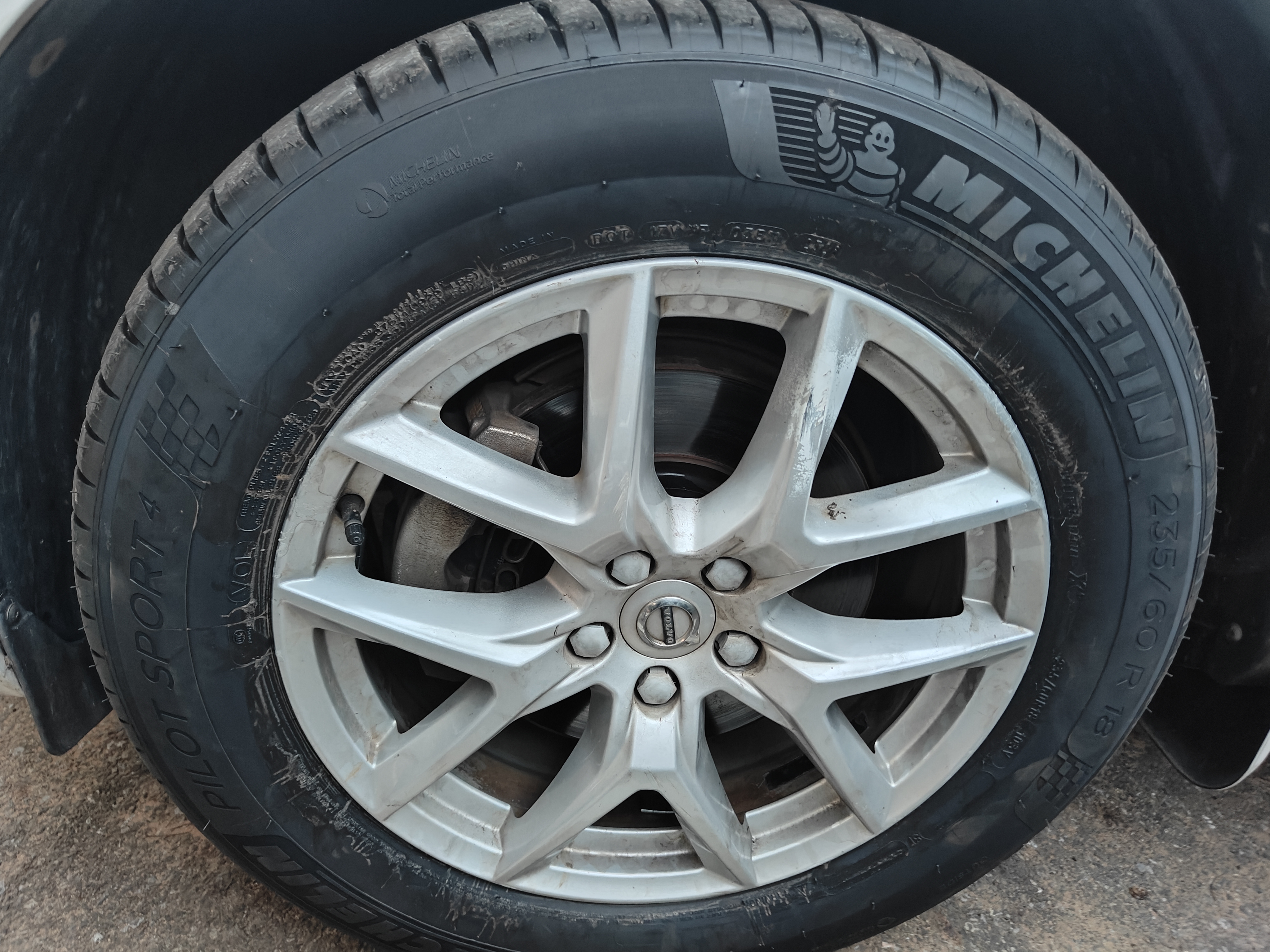 米其林（MICHELIN）汽车轮胎235/60R18 103V 竞驰PILOT SPORT 4 VOL 适配沃尔沃XC60 实拍图