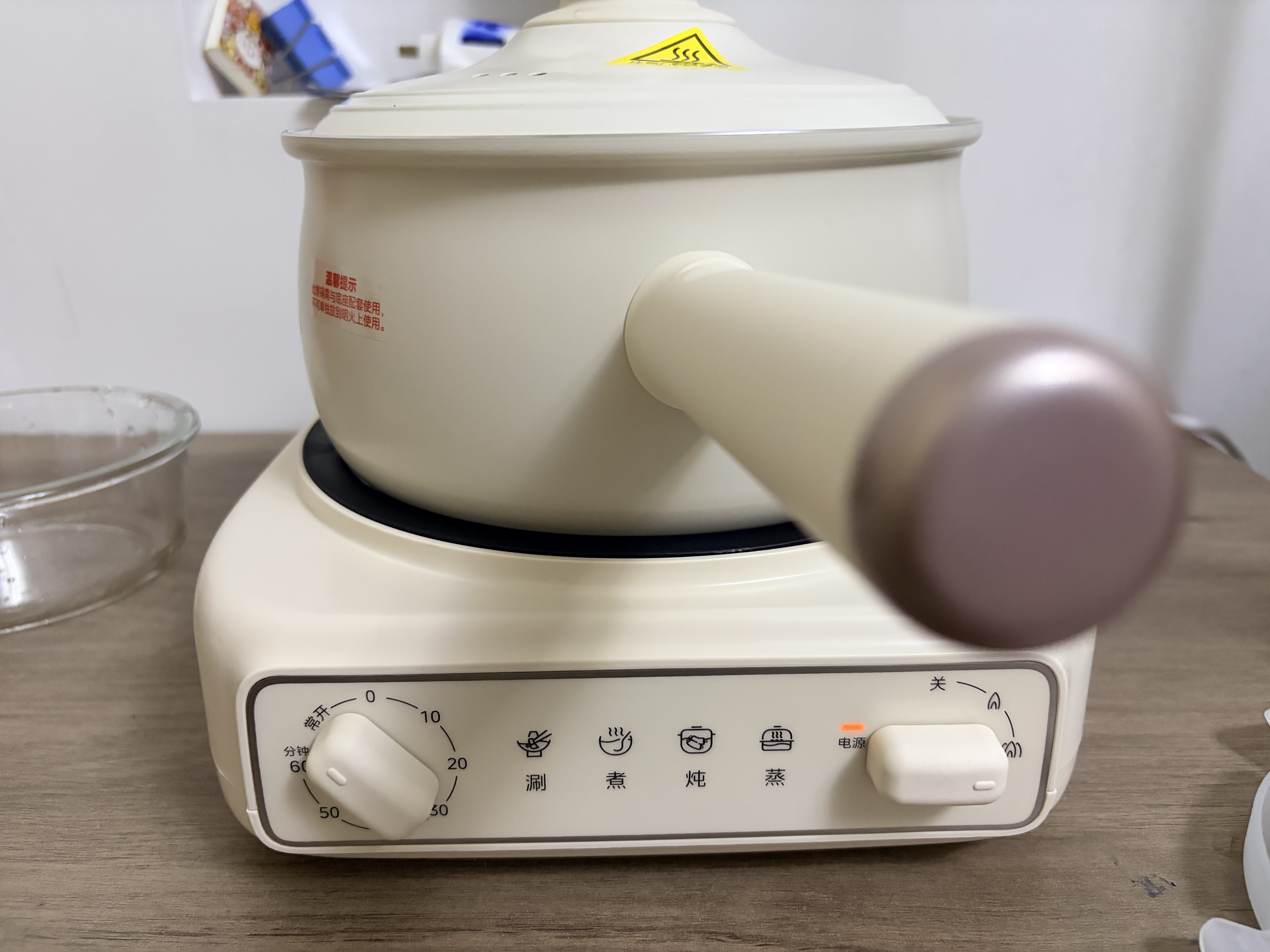 美的（Midea）电煮锅 小电锅 电蒸锅 电火锅 电热锅 分体式可拆洗 2.6L学生宿舍多功能锅 泡面锅 XZC2061 配蒸笼 实拍图